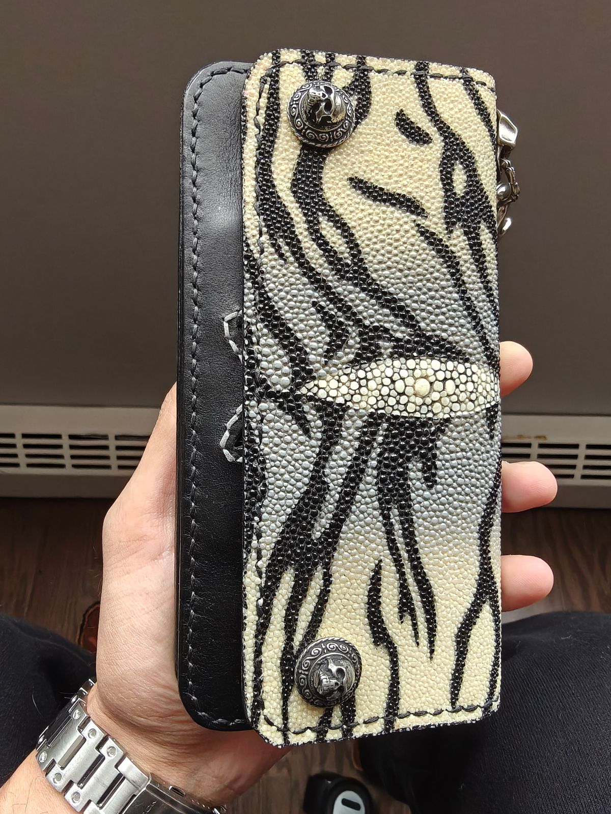 Photo by litespeedd on February 10, 2026 of the Black Lotus Leather Long Trucker Wallet in Stingray & Wickett & Craig Black English Bridle & Black Lizard.