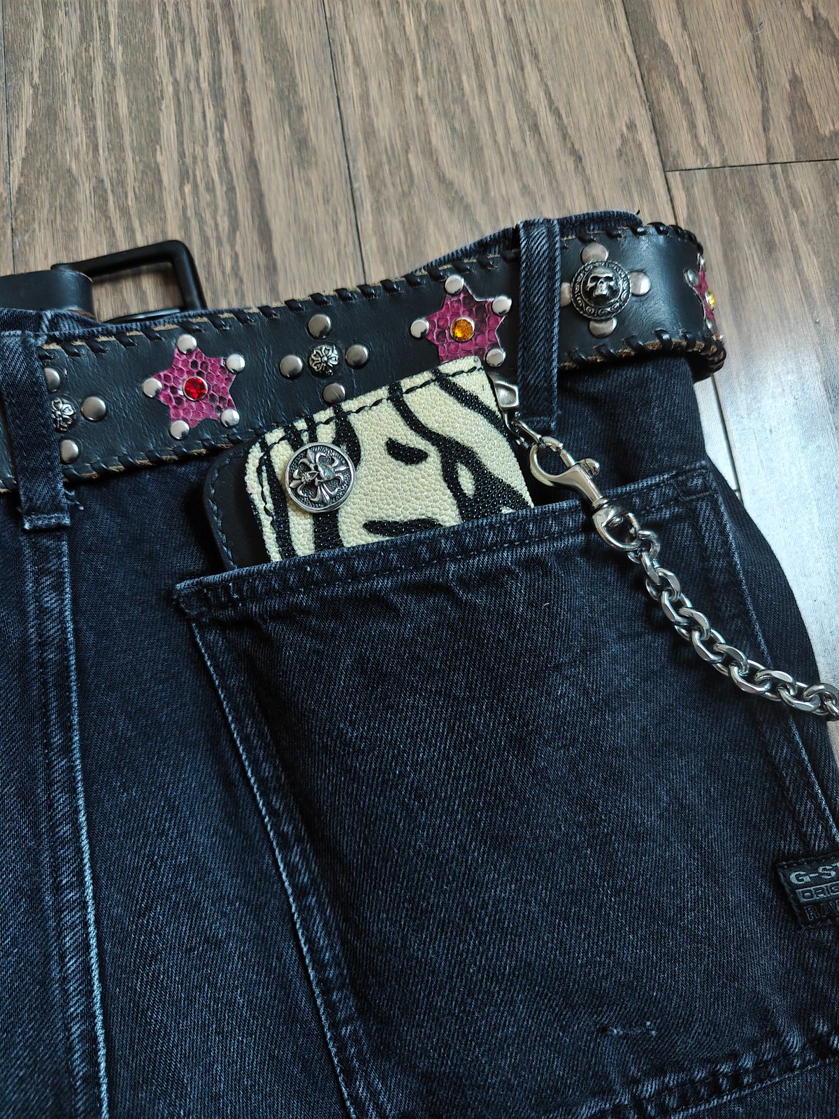 Photo by litespeedd on February 13, 2026 of the Black Lotus Leather Long Trucker Wallet in Stingray & Wickett & Craig Black English Bridle & Black Lizard.