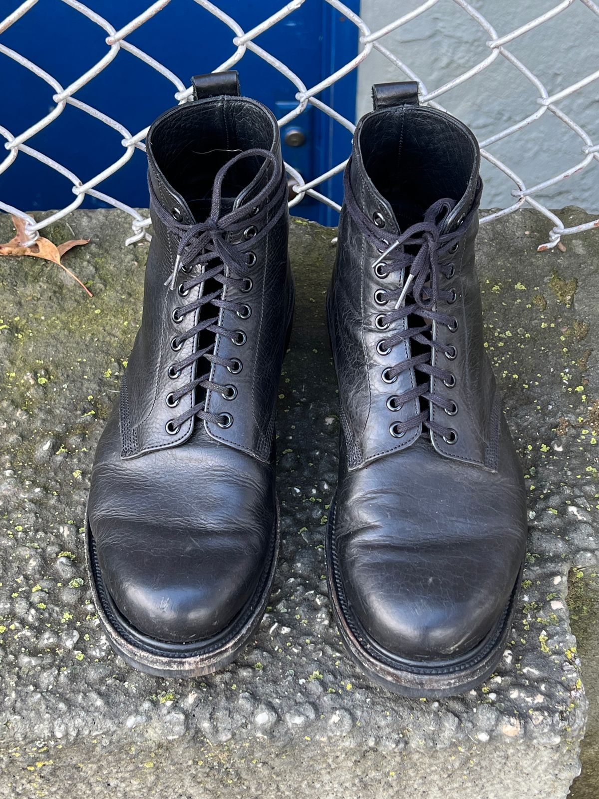 Photo by litespeedd on December 2, 2023 of the Unmarked All Purpose Boots in Cisne Black Vegetable-Tanned Bison.