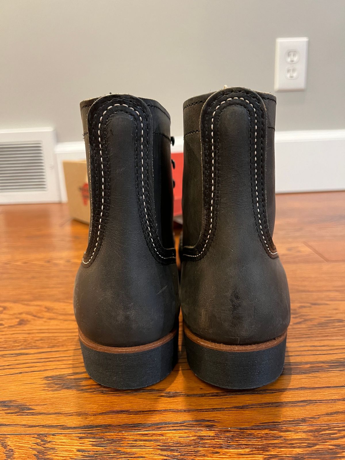 Photo by (deleted user) on November 2, 2023 of the Red Wing Iron Ranger in S.B. Foot Charcoal Rough and Tough.
