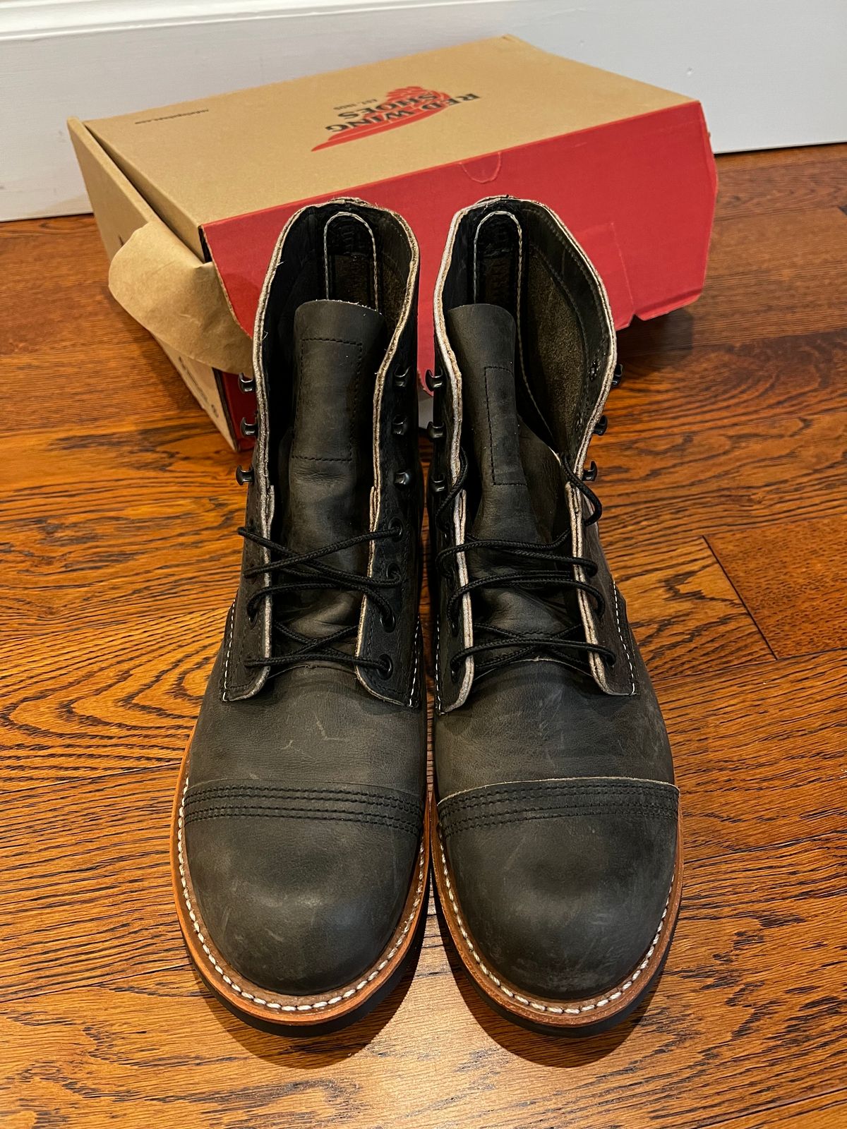 Photo by (deleted user) on November 2, 2023 of the Red Wing Iron Ranger in S.B. Foot Charcoal Rough and Tough.
