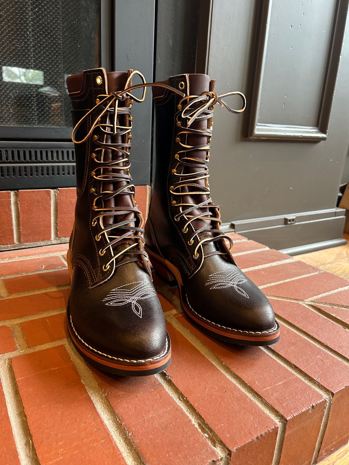 Photo by MasonAlbertini on September 23, 2025 of the Nicks Packer in Horween Brown Waxed Flesh.