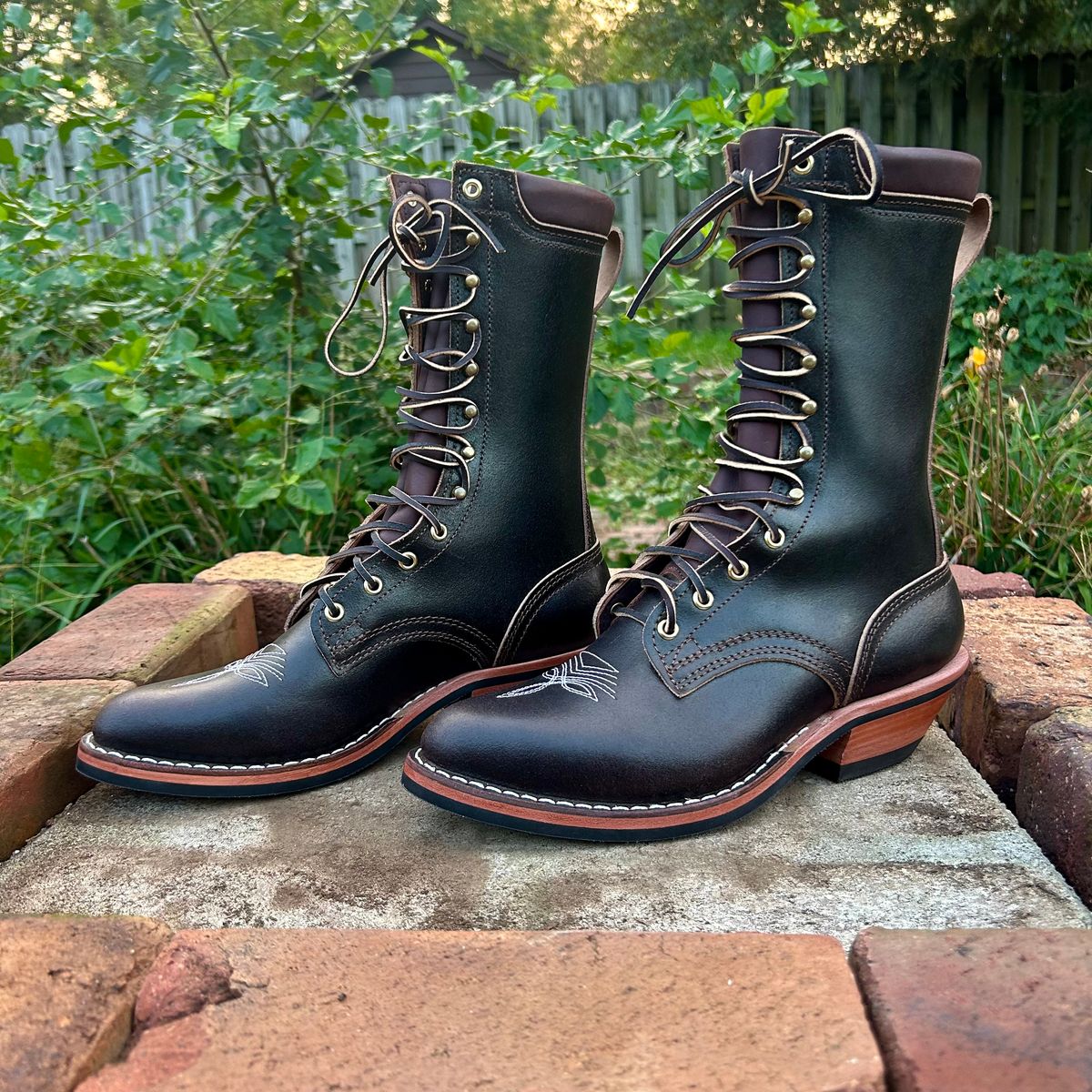 Photo by MasonAlbertini on October 1, 2025 of the Nicks Packer in Horween Brown Waxed Flesh.