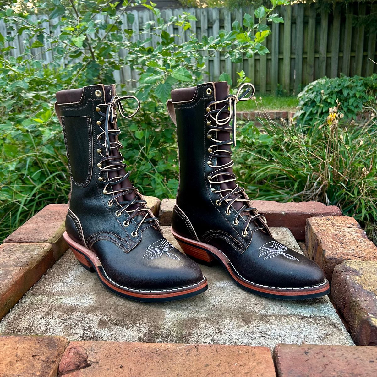 Photo by MasonAlbertini on October 1, 2025 of the Nicks Packer in Horween Brown Waxed Flesh.