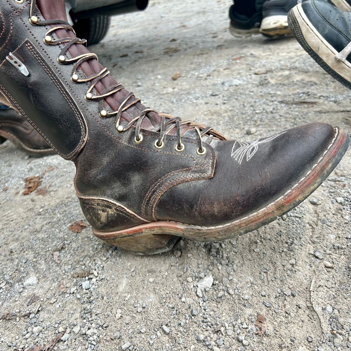 Photo by MasonAlbertini on October 7, 2025 of the Nicks Packer in Horween Brown Waxed Flesh.