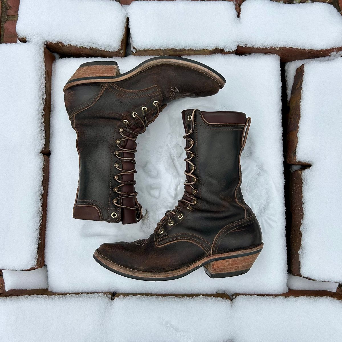 Photo by MasonAlbertini on December 1, 2025 of the Nicks Packer in Horween Brown Waxed Flesh.