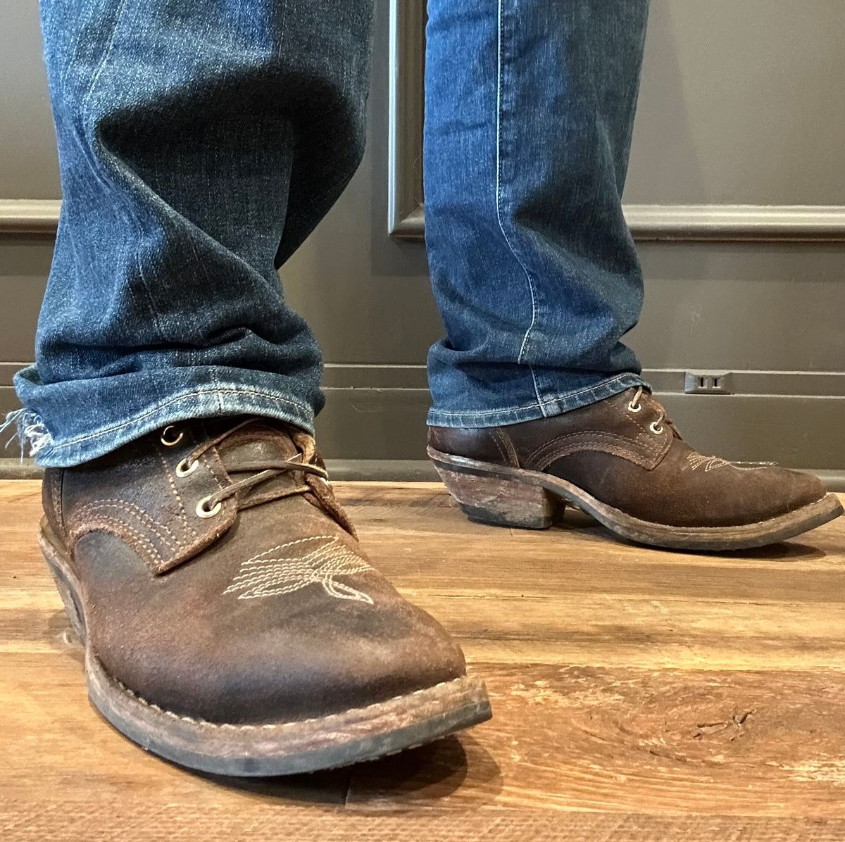 Photo by MasonAlbertini on March 23, 2026 of the Nicks Packer in Horween Brown Waxed Flesh.