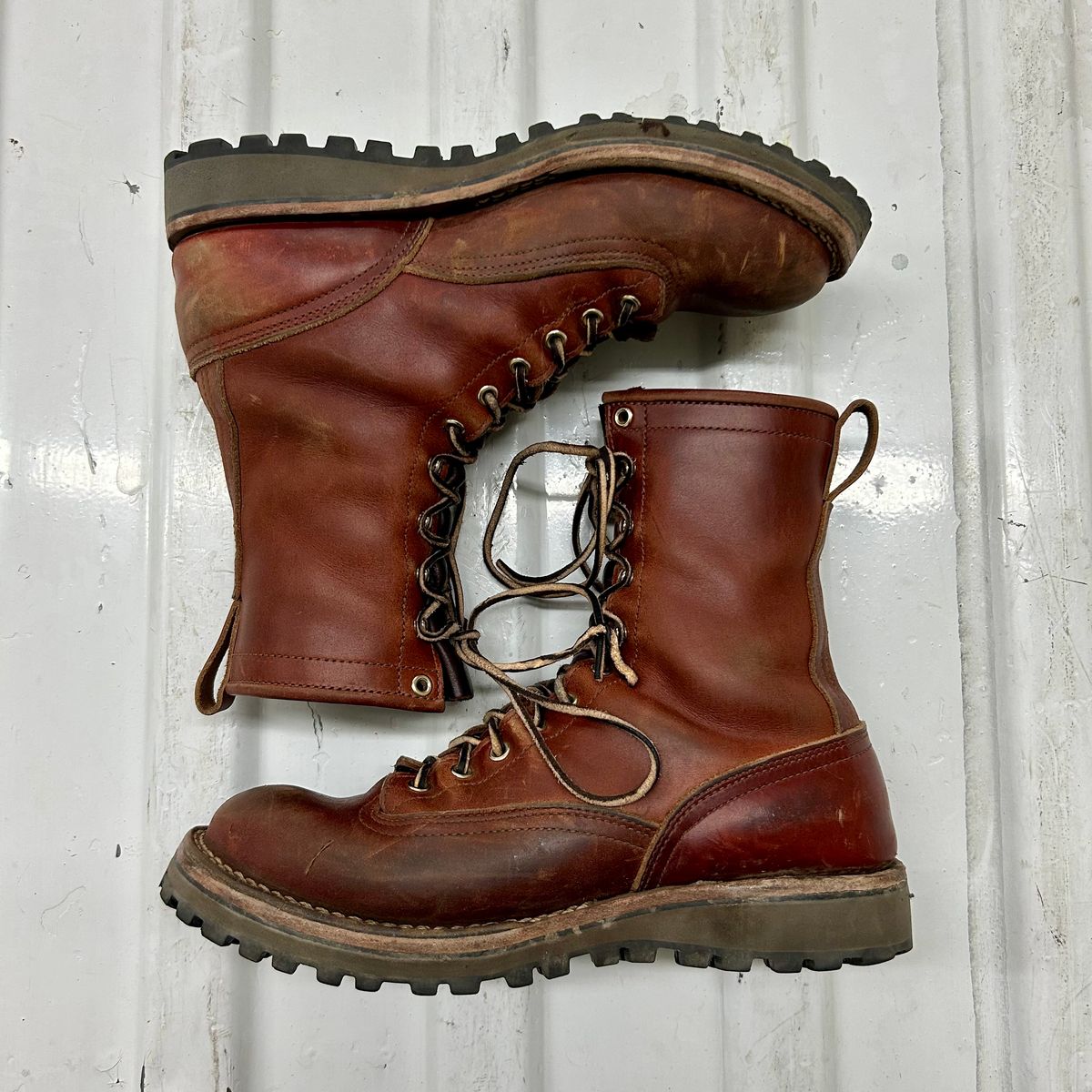 Photo by MasonAlbertini on March 6, 2025 of the Nicks Lace to Toe Heritage in Seidel 1964 Brown Doublehsot.