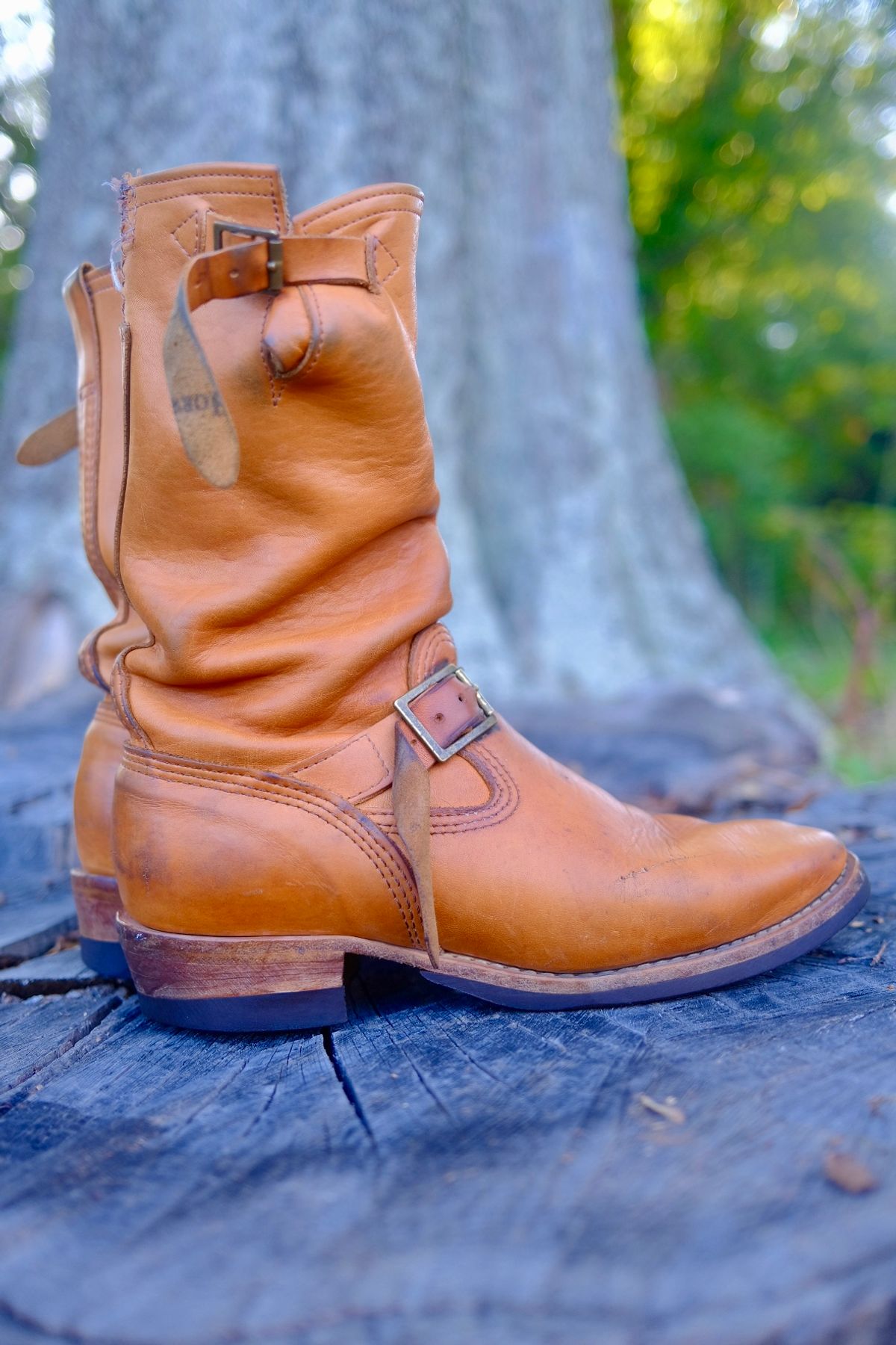 Photo by AndrewSutton on October 1, 2025 of the Wesco x S&S Van Cleef III in Horween Natural Essex.