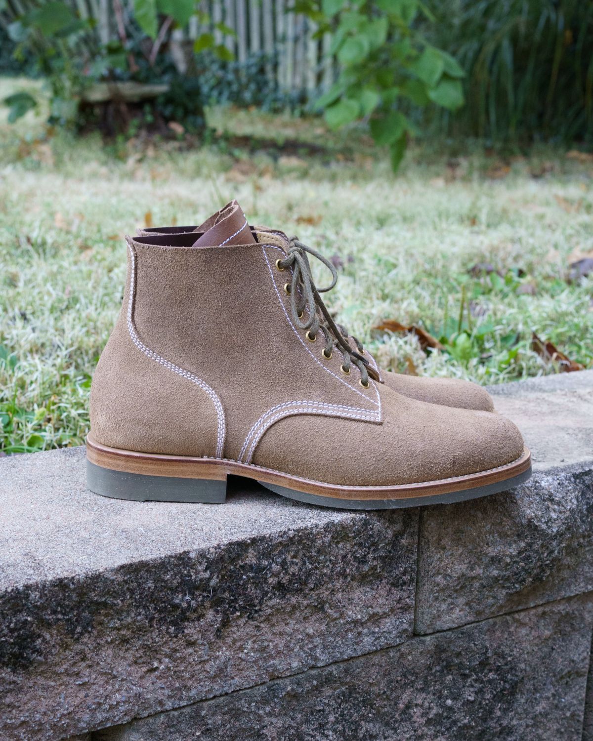 Photo by blake_more on October 1, 2022 of the Sagara Boondocker in Horween Natural Chromexcel Roughout.