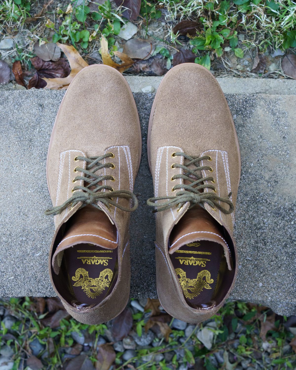Photo by blake_more on October 1, 2022 of the Sagara Boondocker in Horween Natural Chromexcel Roughout.