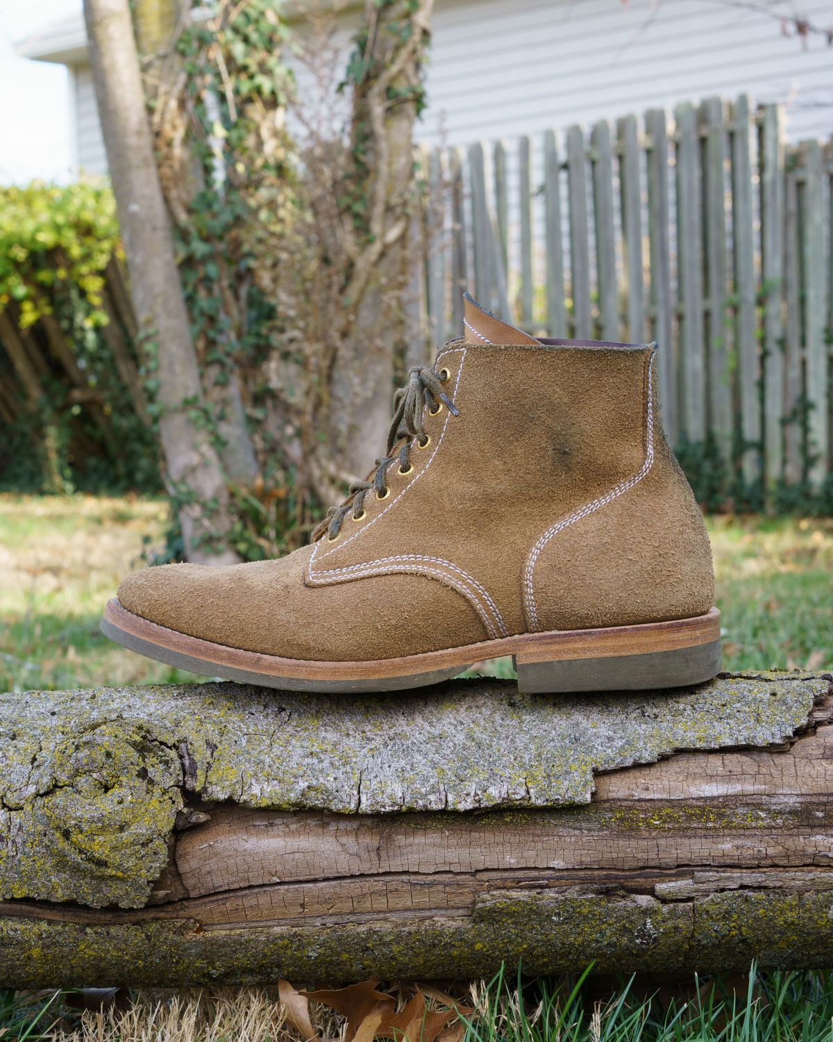 Photo by blake_more on December 2, 2022 of the Sagara Boondocker in Horween Natural Chromexcel Roughout.