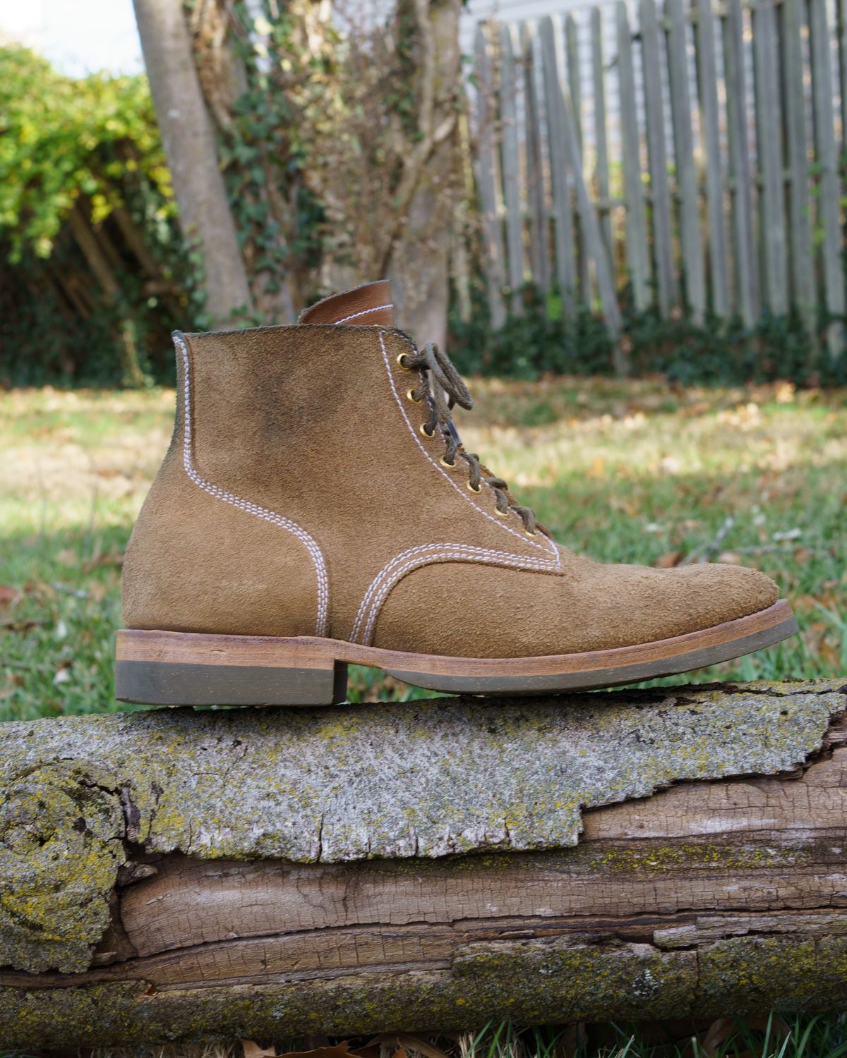 Photo by blake_more on December 2, 2022 of the Sagara Boondocker in Horween Natural Chromexcel Roughout.