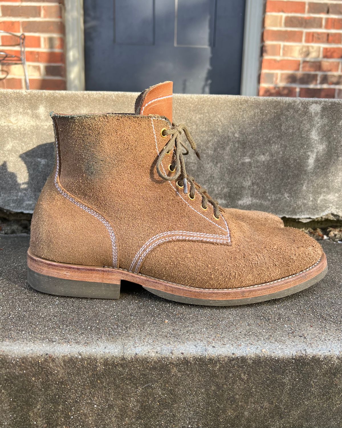 Photo by blake_more on January 4, 2023 of the Sagara Boondocker in Horween Natural Chromexcel Roughout.