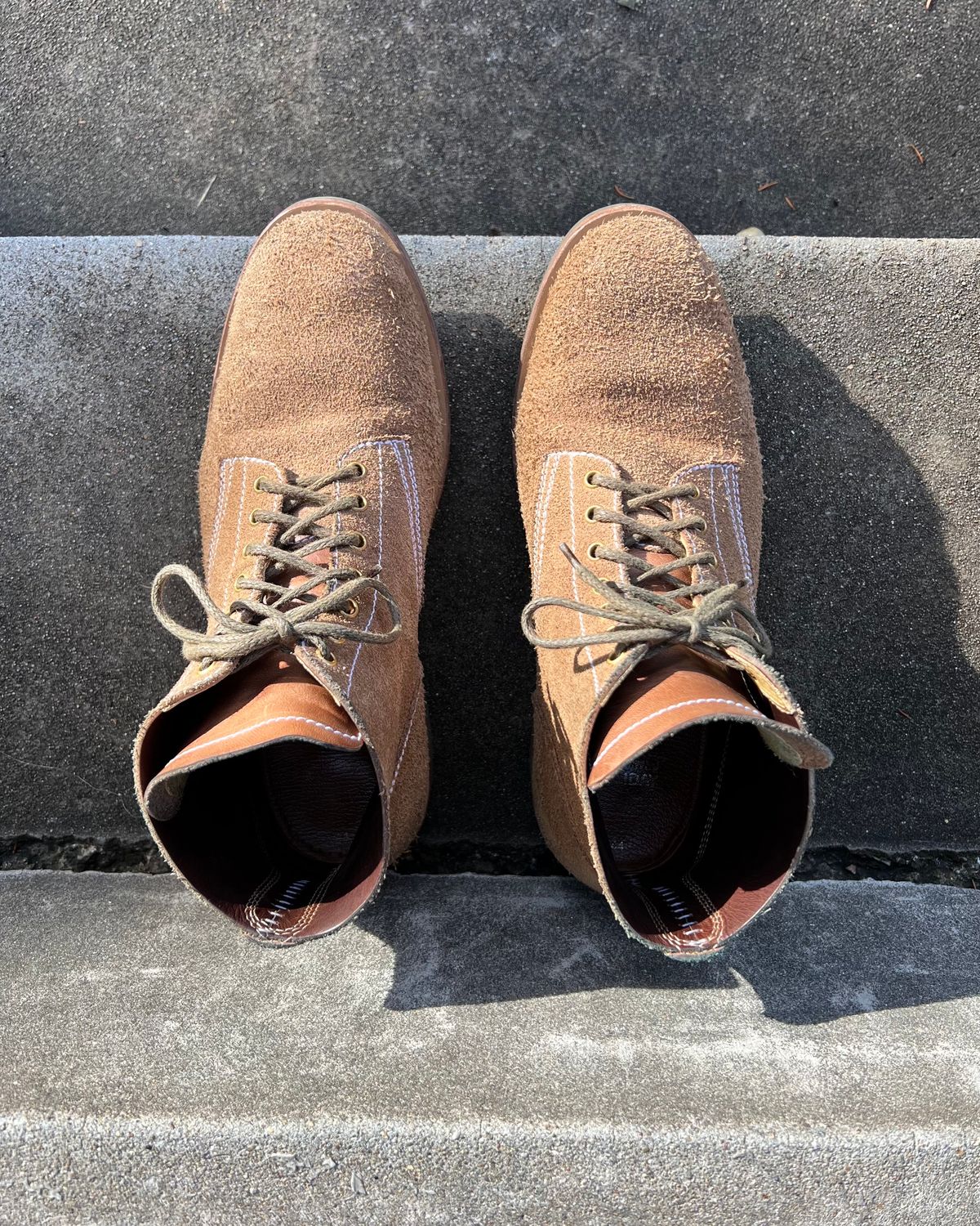 Photo by blake_more on January 4, 2023 of the Sagara Boondocker in Horween Natural Chromexcel Roughout.