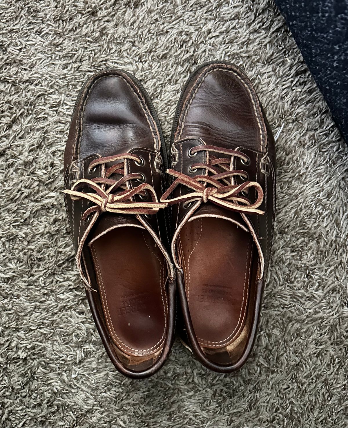 Photo by i29alpha on December 12, 2023 of the Oak Street Bootmakers Trail Oxford in Horween Brown Chromexcel.