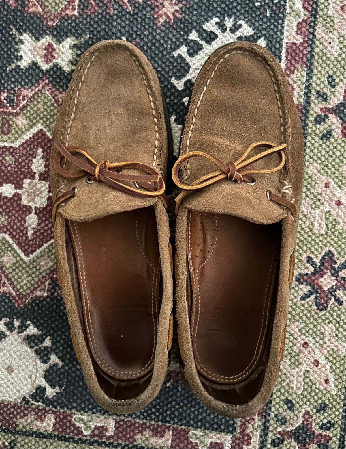 Photo by i29alpha on December 12, 2023 of the Oak Street Bootmakers Camp Moc in Horween Natural Chromexcel Roughout.
