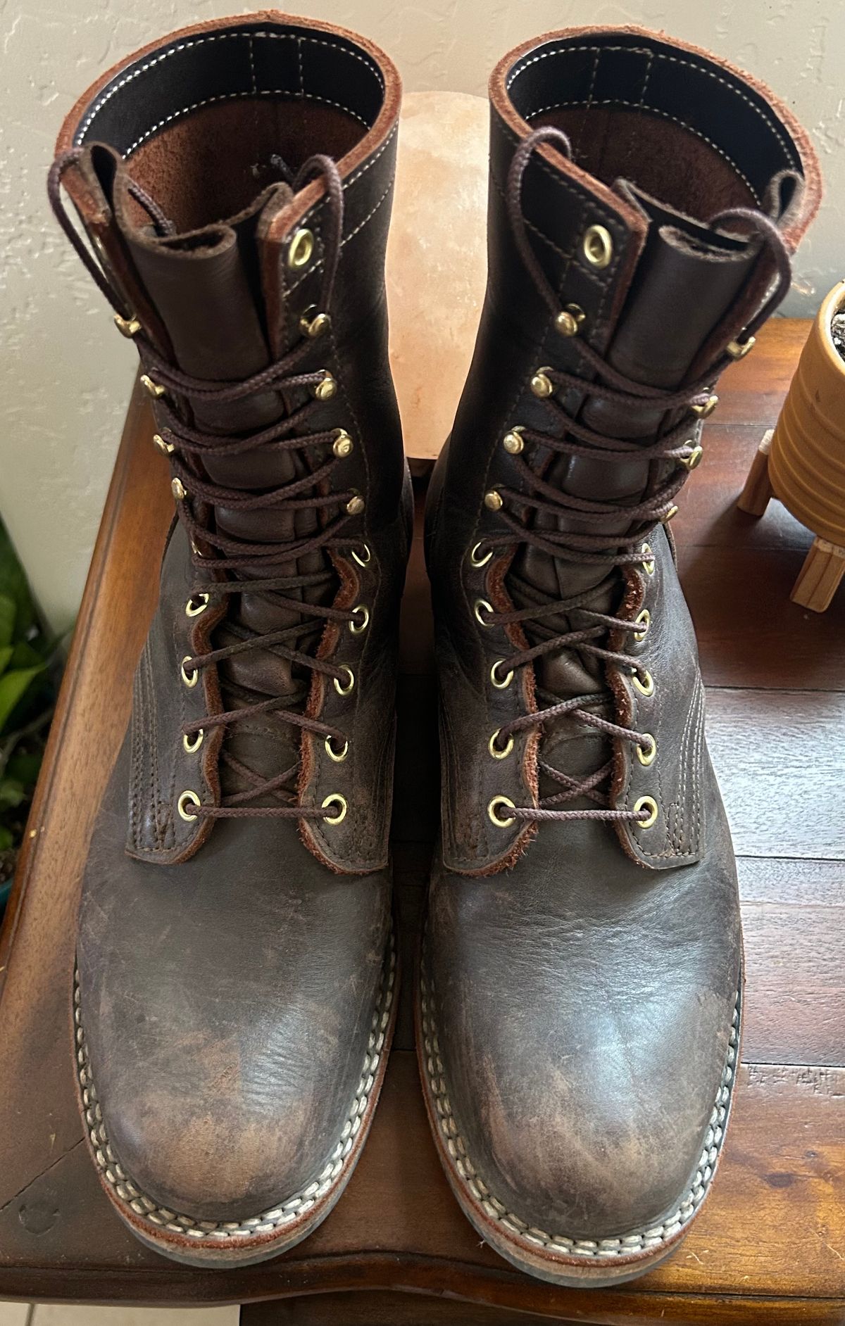 Photo by i29alpha on November 26, 2023 of the Frank's Boots Front Range in Seidel Walnut Oil Tan.