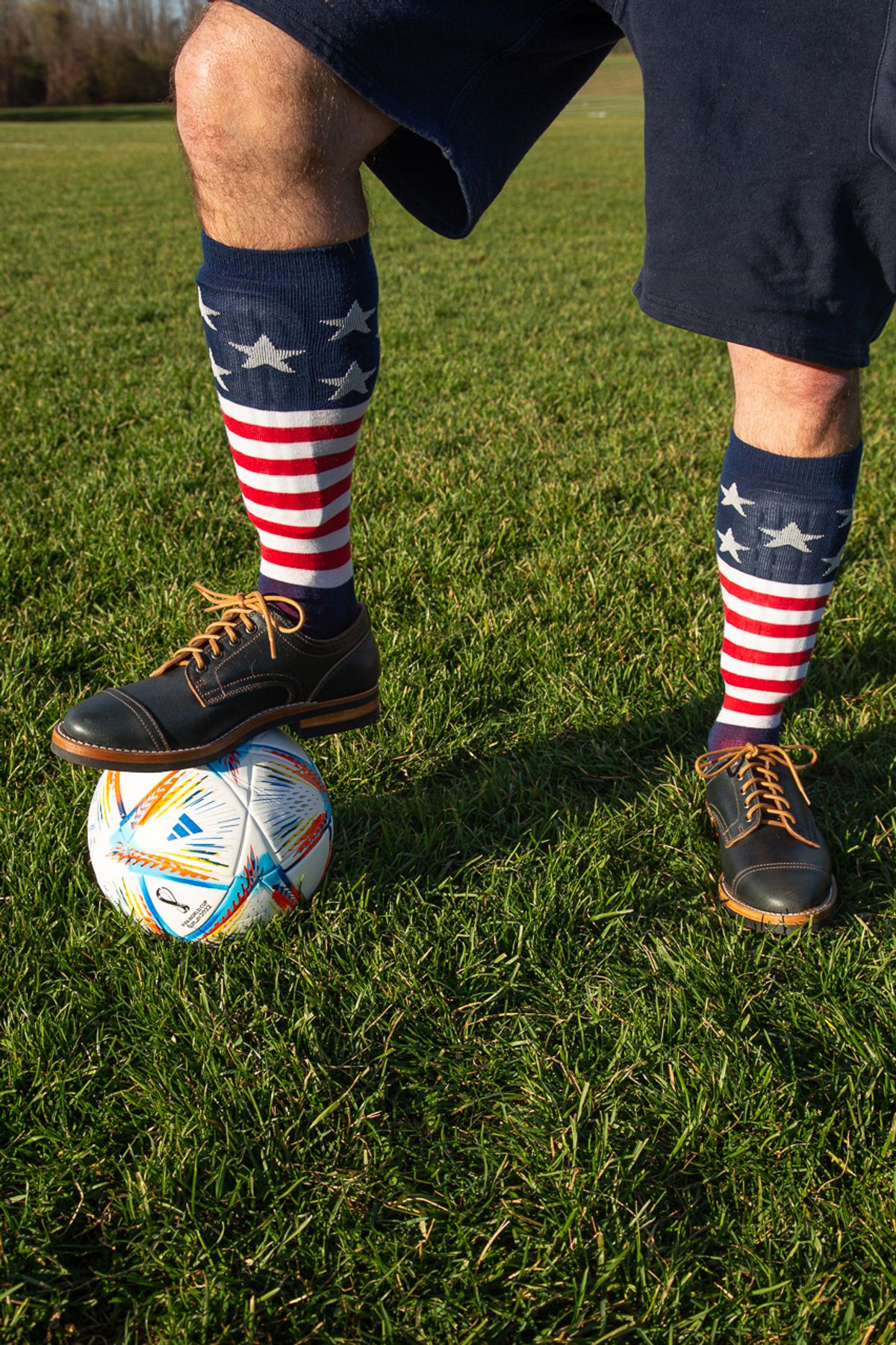 Photo by bhinks on November 4, 2022 of the Truman Derby in Horween Navy Waxed Flesh.