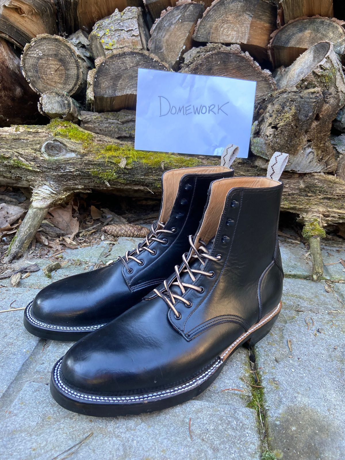 Photo by cuffcheckdenim on October 1, 2022 of the Unmarked DB Hunter in Horween Black Chromexcel.