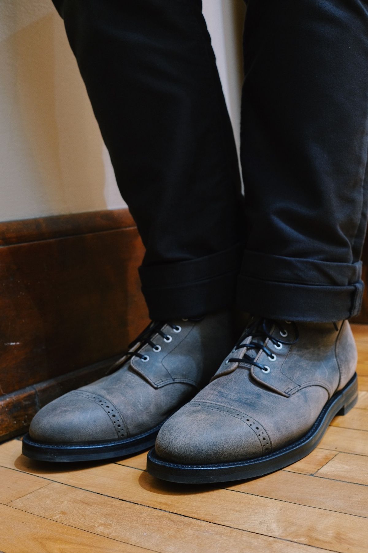 Photo by cuffcheckdenim on October 1, 2024 of the Grant Stone Garrison Boot in Gallun Teton Waxy Stag.