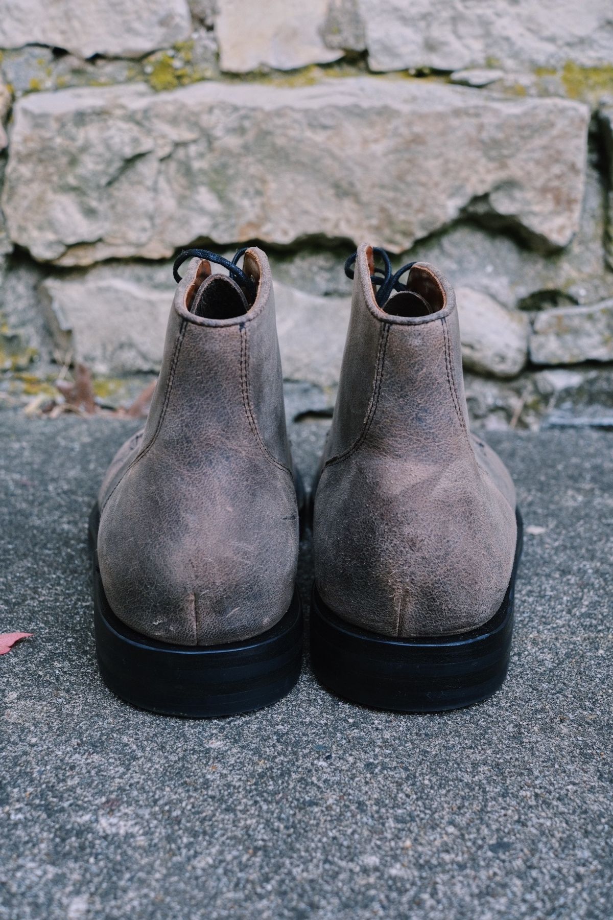 Photo by cuffcheckdenim on October 1, 2024 of the Grant Stone Garrison Boot in Gallun Teton Waxy Stag.