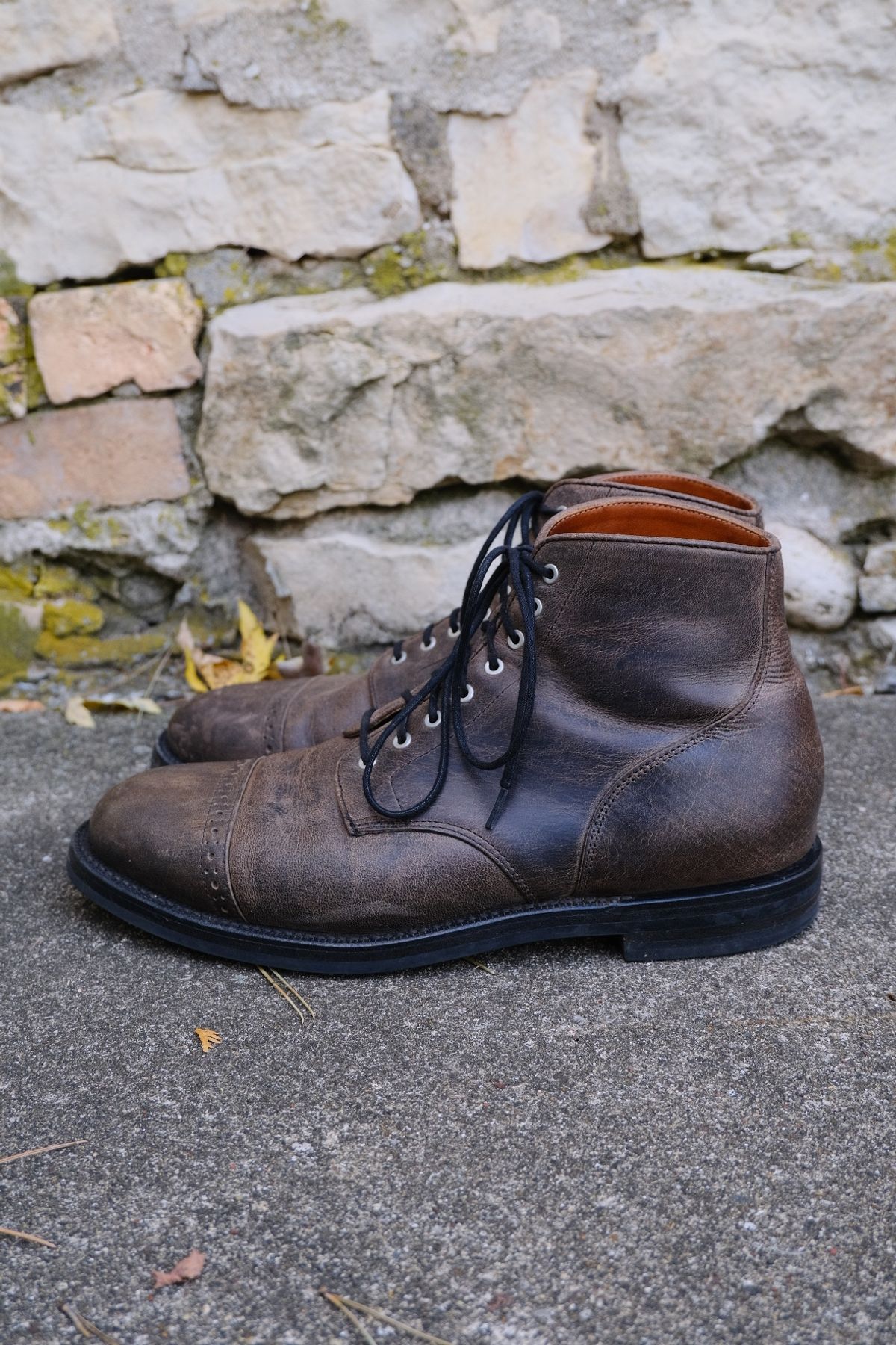 Photo by cuffcheckdenim on November 2, 2024 of the Grant Stone Garrison Boot in Gallun Teton Waxy Stag.