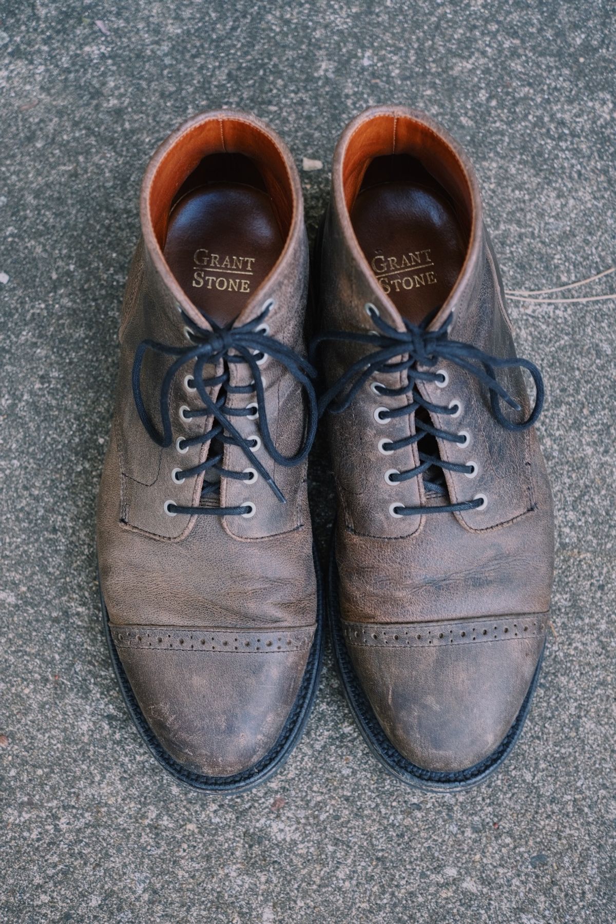 Photo by cuffcheckdenim on December 2, 2024 of the Grant Stone Garrison Boot in Gallun Teton Waxy Stag.