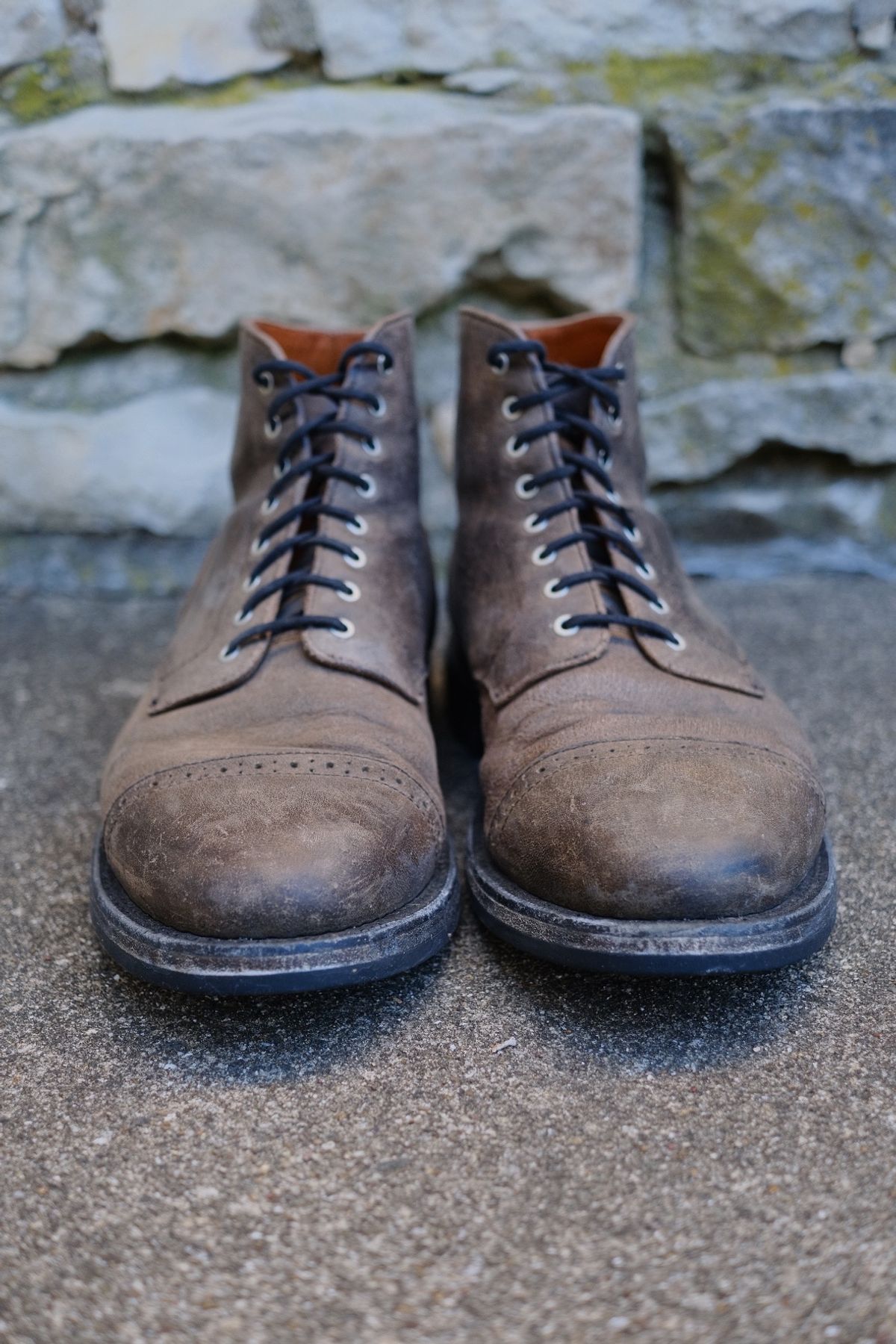 Photo by cuffcheckdenim on January 4, 2025 of the Grant Stone Garrison Boot in Gallun Teton Waxy Stag.