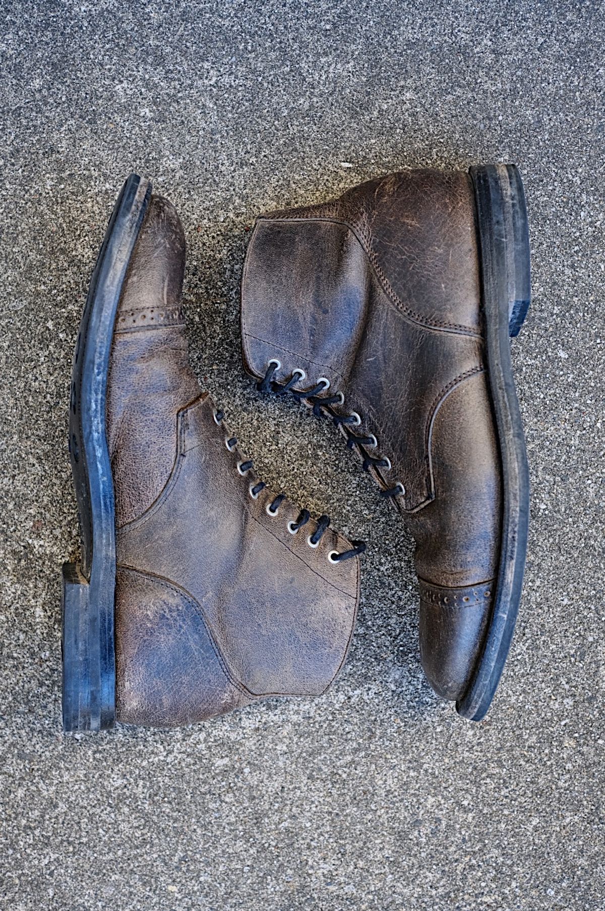 Photo by cuffcheckdenim on March 1, 2025 of the Grant Stone Garrison Boot in Gallun Teton Waxy Stag.