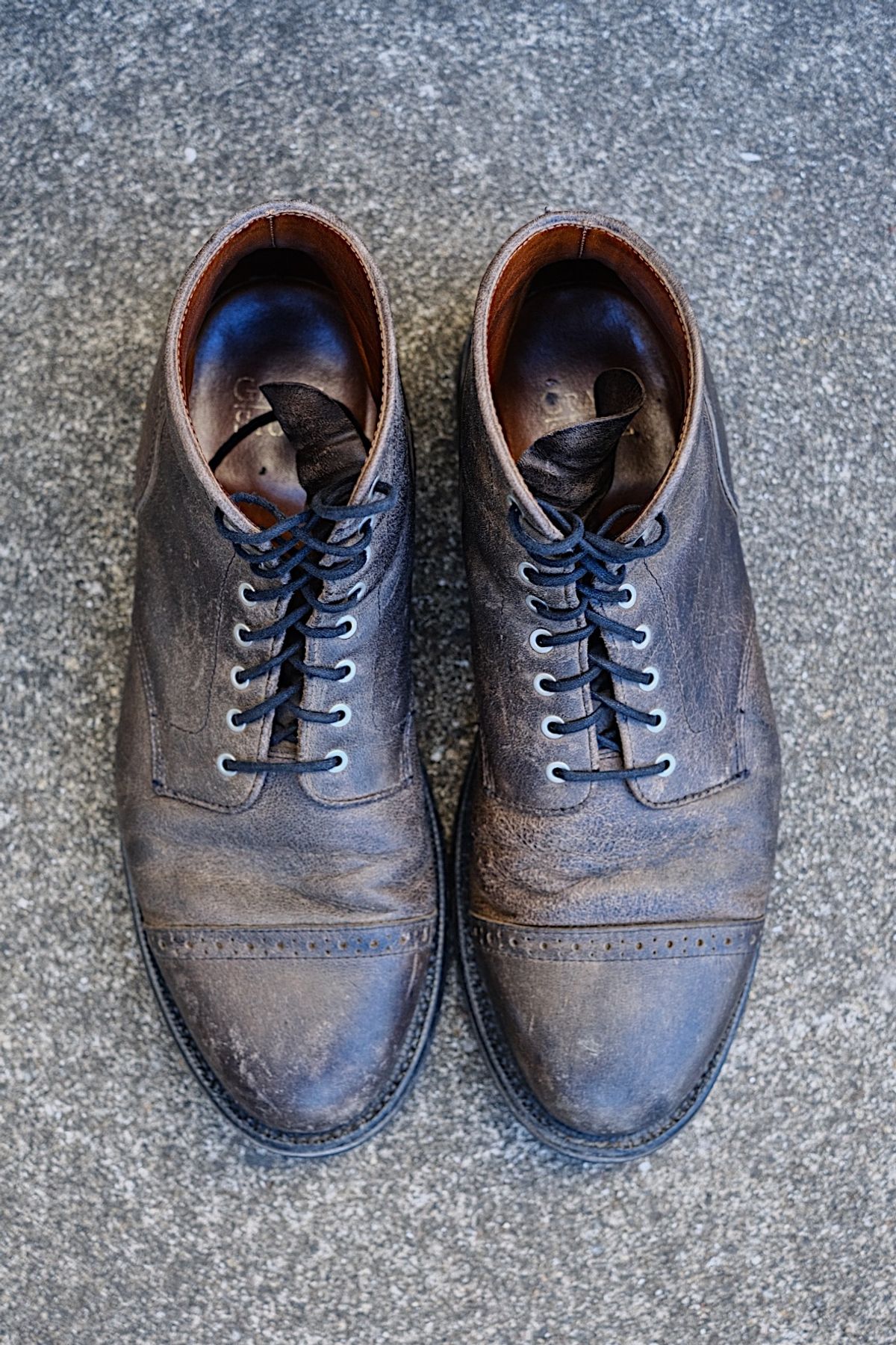 Photo by cuffcheckdenim on March 1, 2025 of the Grant Stone Garrison Boot in Gallun Teton Waxy Stag.