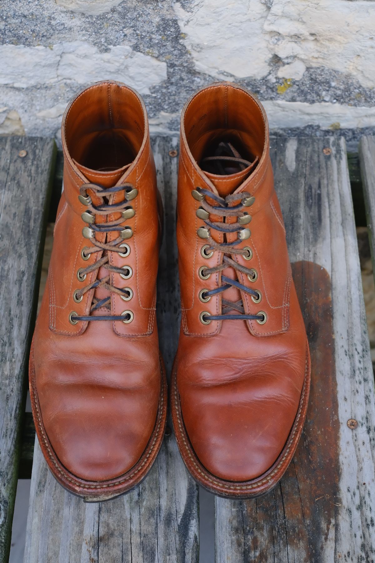 Photo by cuffcheckdenim on October 1, 2025 of the Grant Stone Diesel Boot in Badalassi Carlo Saddle Tan Minerva.
