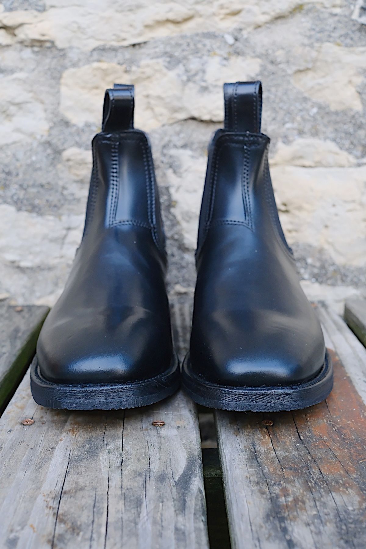 Photo by cuffcheckdenim on October 1, 2025 of the Thursday Journeyman in Shinki Black Shell Cordovan.