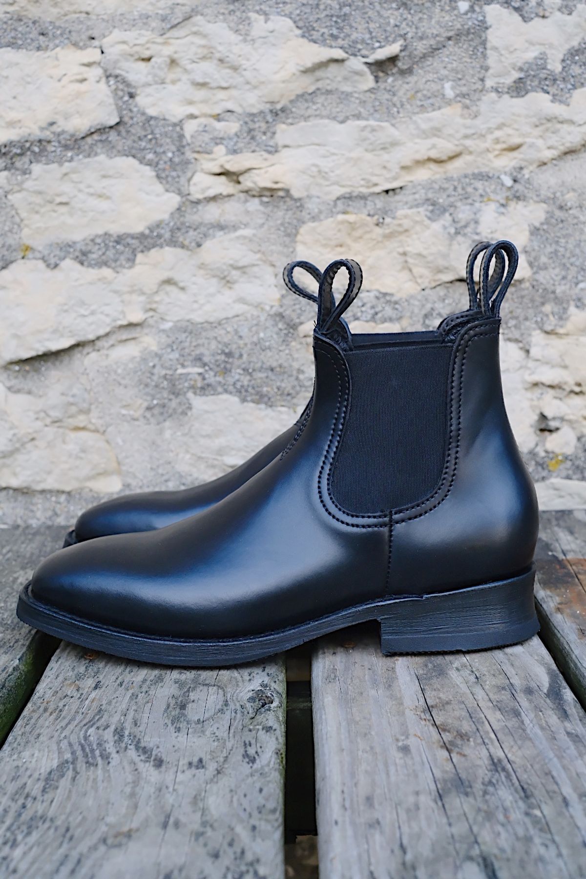 Photo by cuffcheckdenim on October 1, 2025 of the Thursday Journeyman in Shinki Black Shell Cordovan.