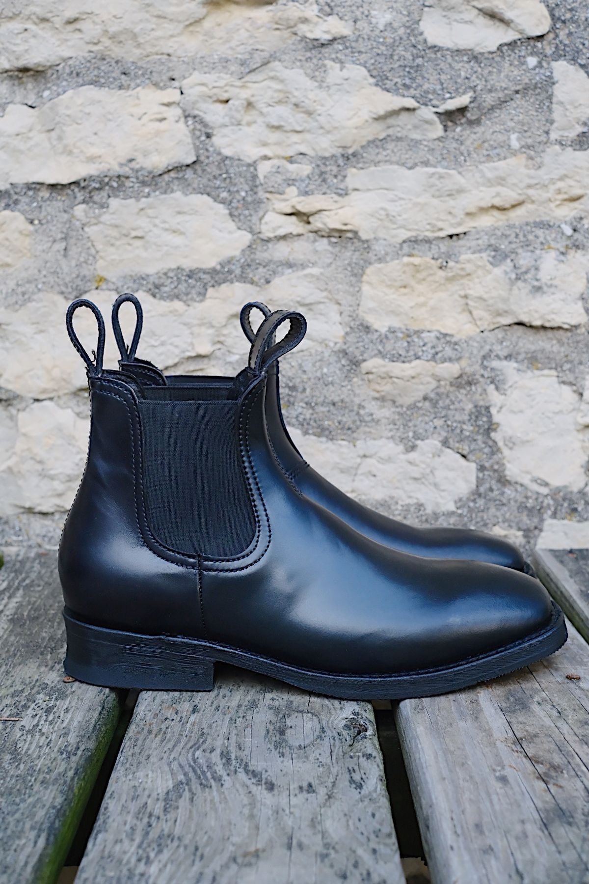 Photo by cuffcheckdenim on October 1, 2025 of the Thursday Journeyman in Shinki Black Shell Cordovan.