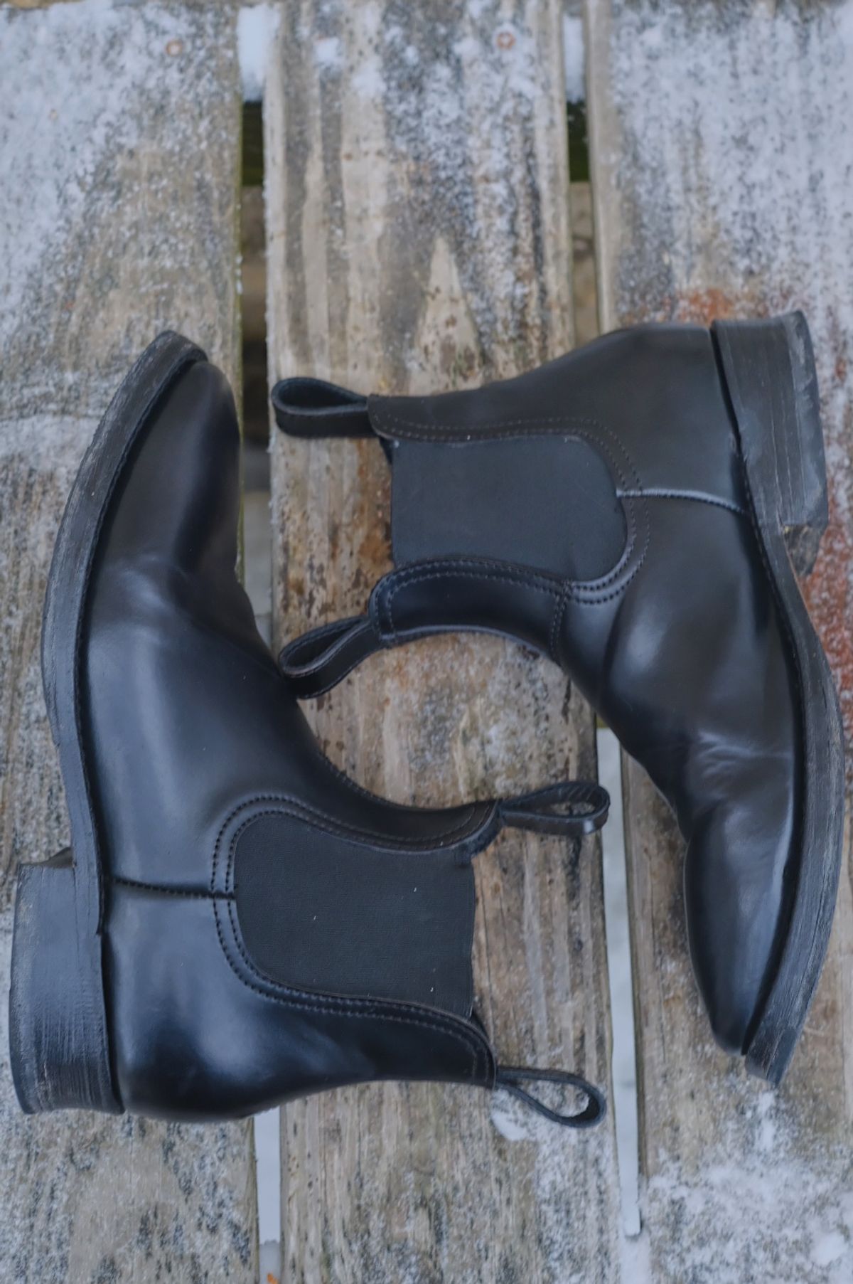 Photo by cuffcheckdenim on December 2, 2025 of the Thursday Journeyman in Shinki Black Shell Cordovan.