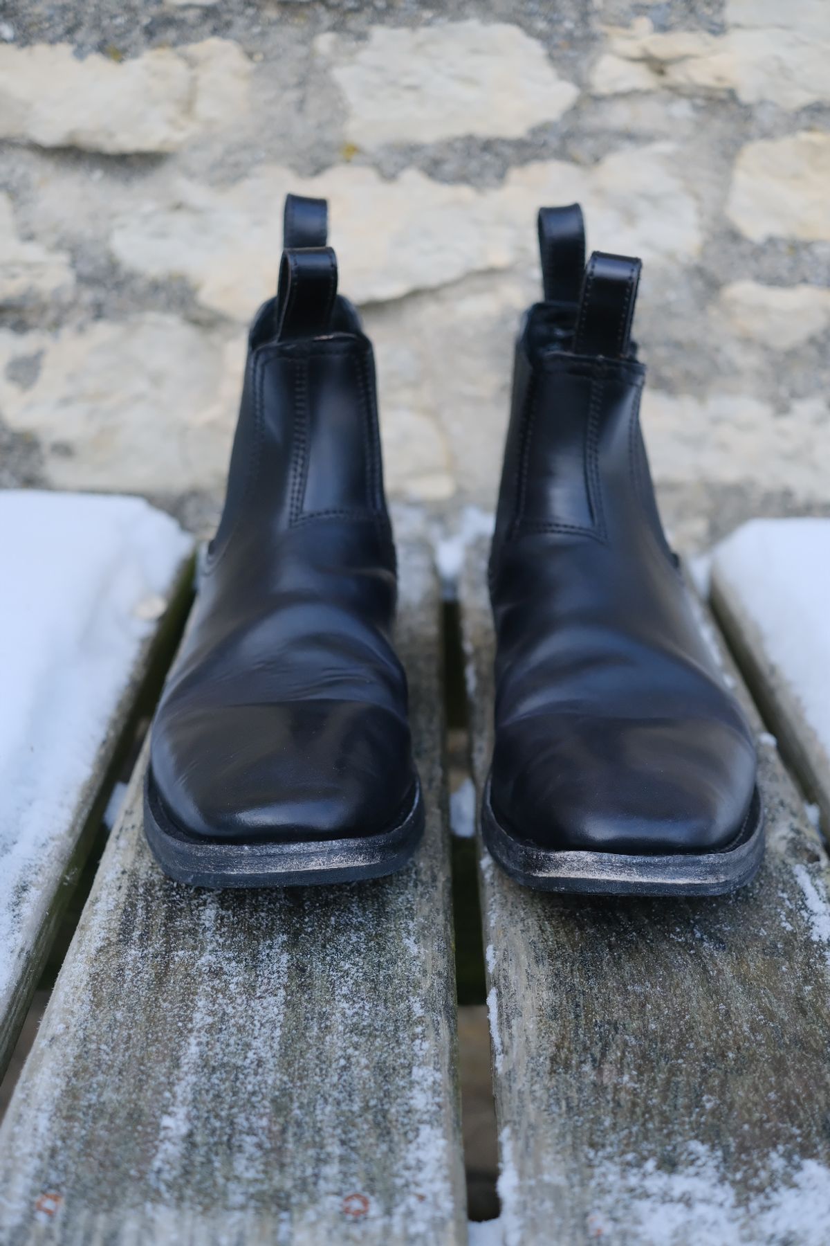 Photo by cuffcheckdenim on January 4, 2026 of the Thursday Journeyman in Shinki Black Shell Cordovan.