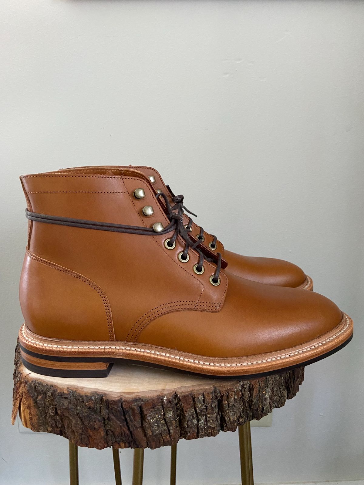 Photo by cuffcheckdenim on October 1, 2023 of the Grant Stone Diesel Boot in Badalassi Carlo Saddle Tan Minerva.