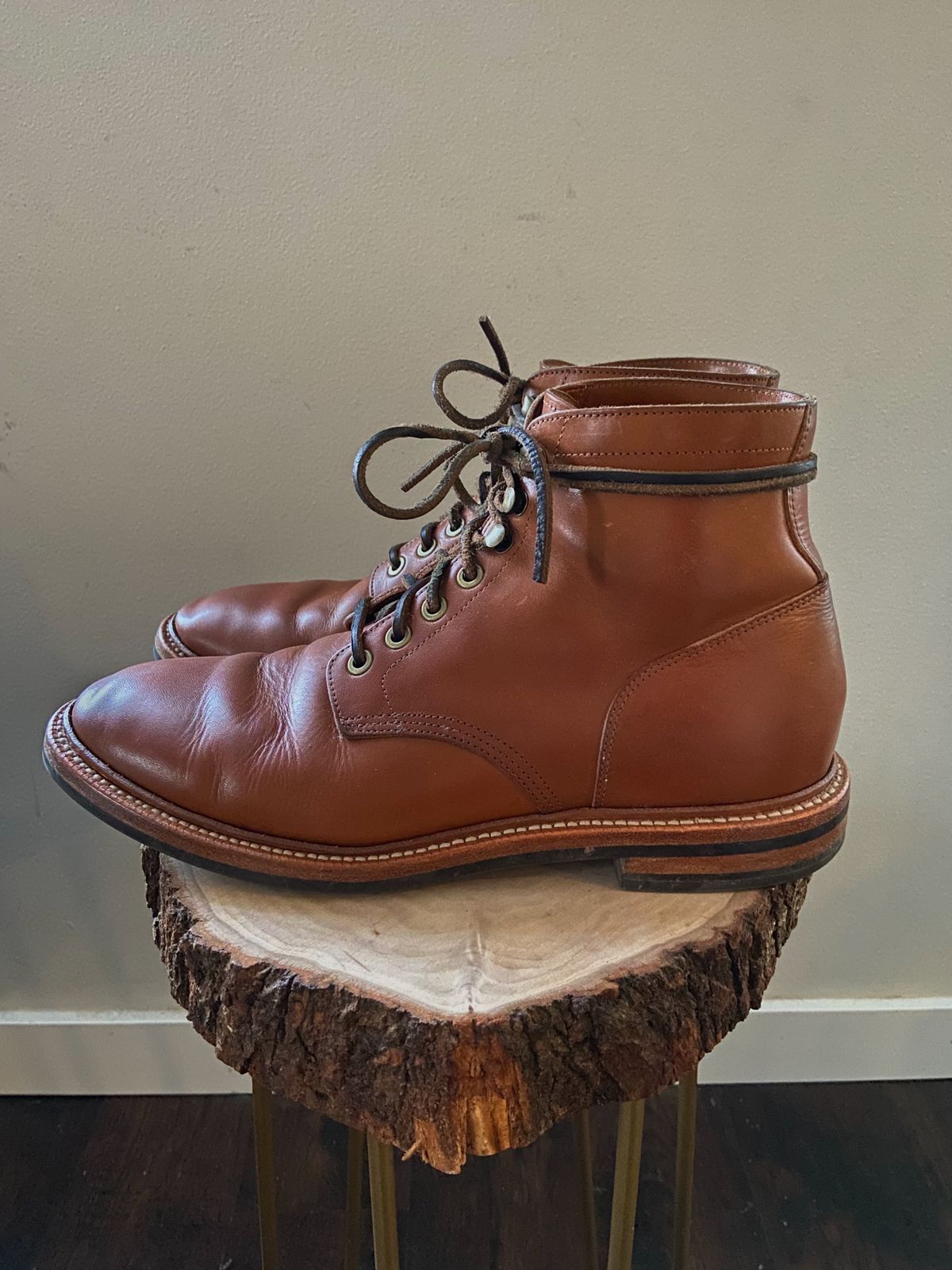 Photo by cuffcheckdenim on January 5, 2024 of the Grant Stone Diesel Boot in Badalassi Carlo Saddle Tan Minerva.