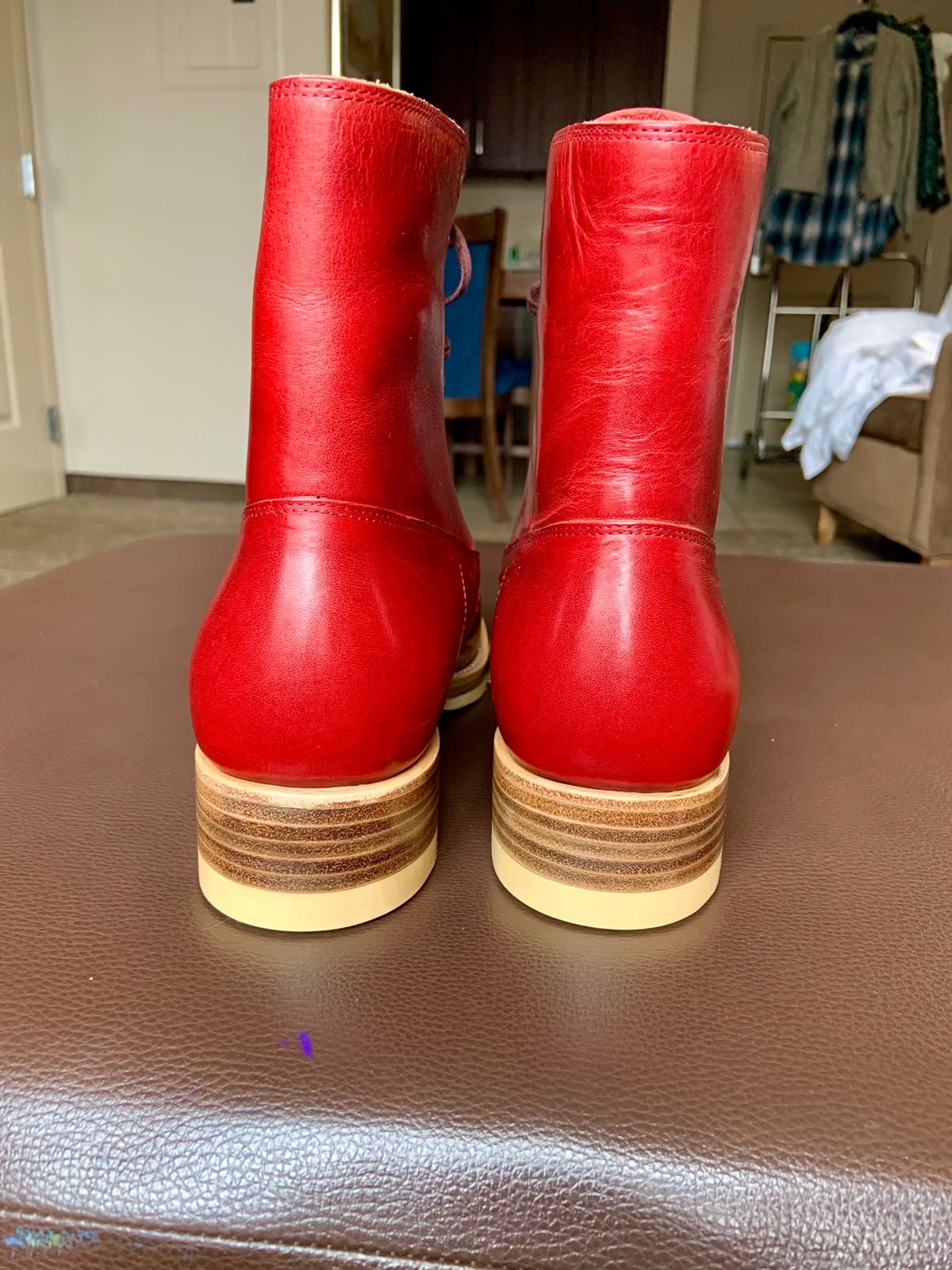 Photo by Oldmanblooming on October 5, 2023 of the WM1978 French Army Boot in Horween London Bus Red Dublin.