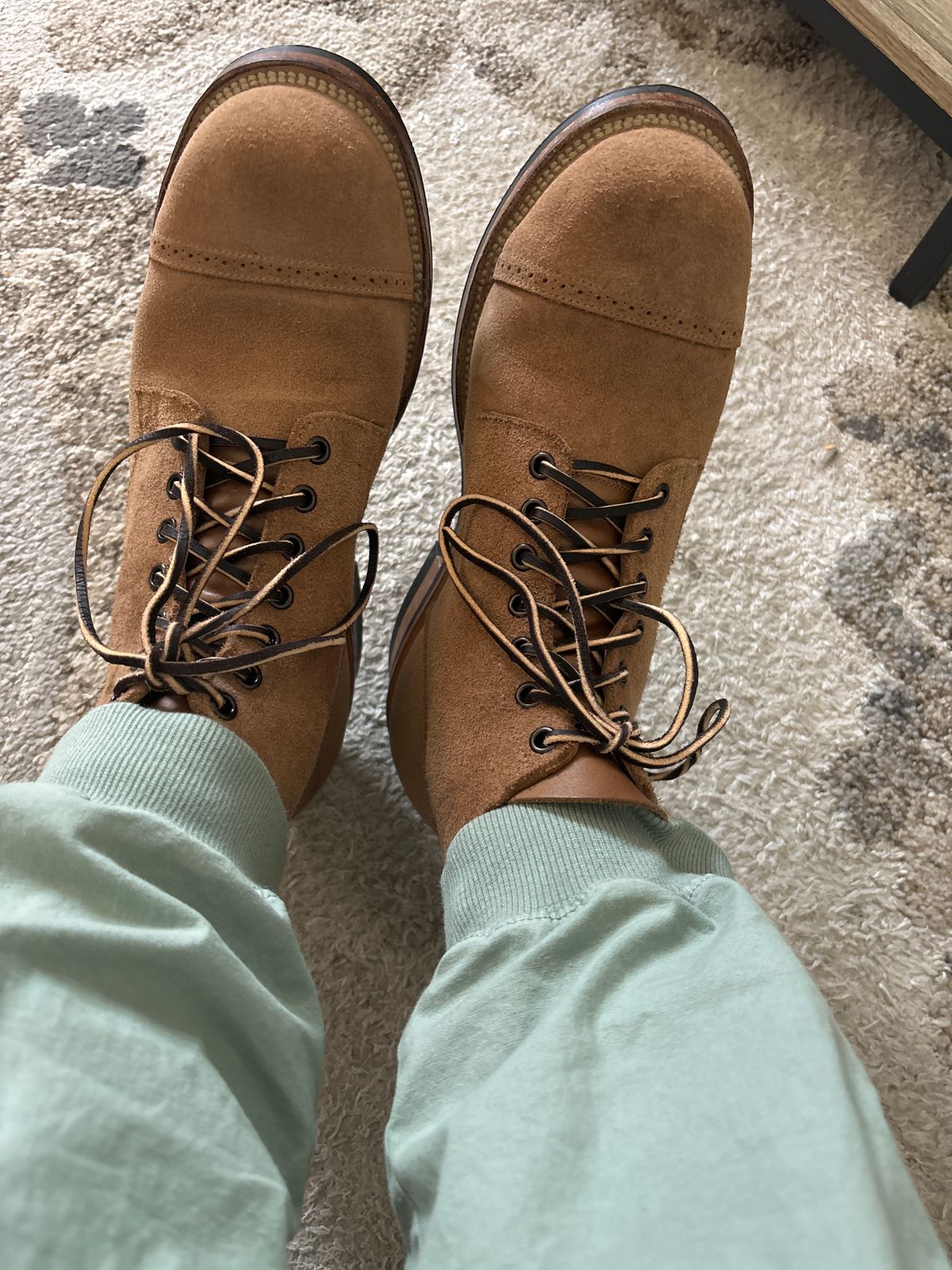 Photo by Oldmanblooming on July 26, 2024 of the Viberg Service Boot BCT in Horween Marine Field Roughout.