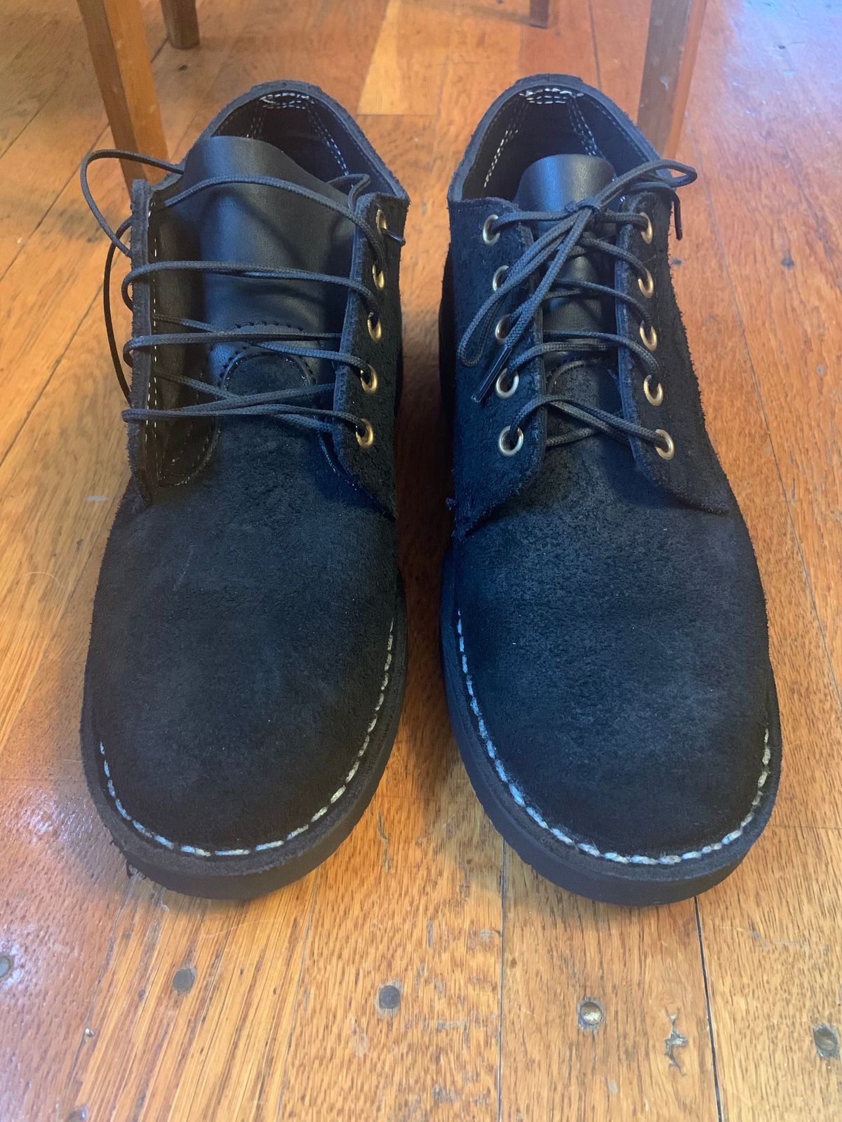 Photo by Oldmanblooming on November 1, 2022 of the White's Oxford in Seidel Black Oil Tan Roughout.