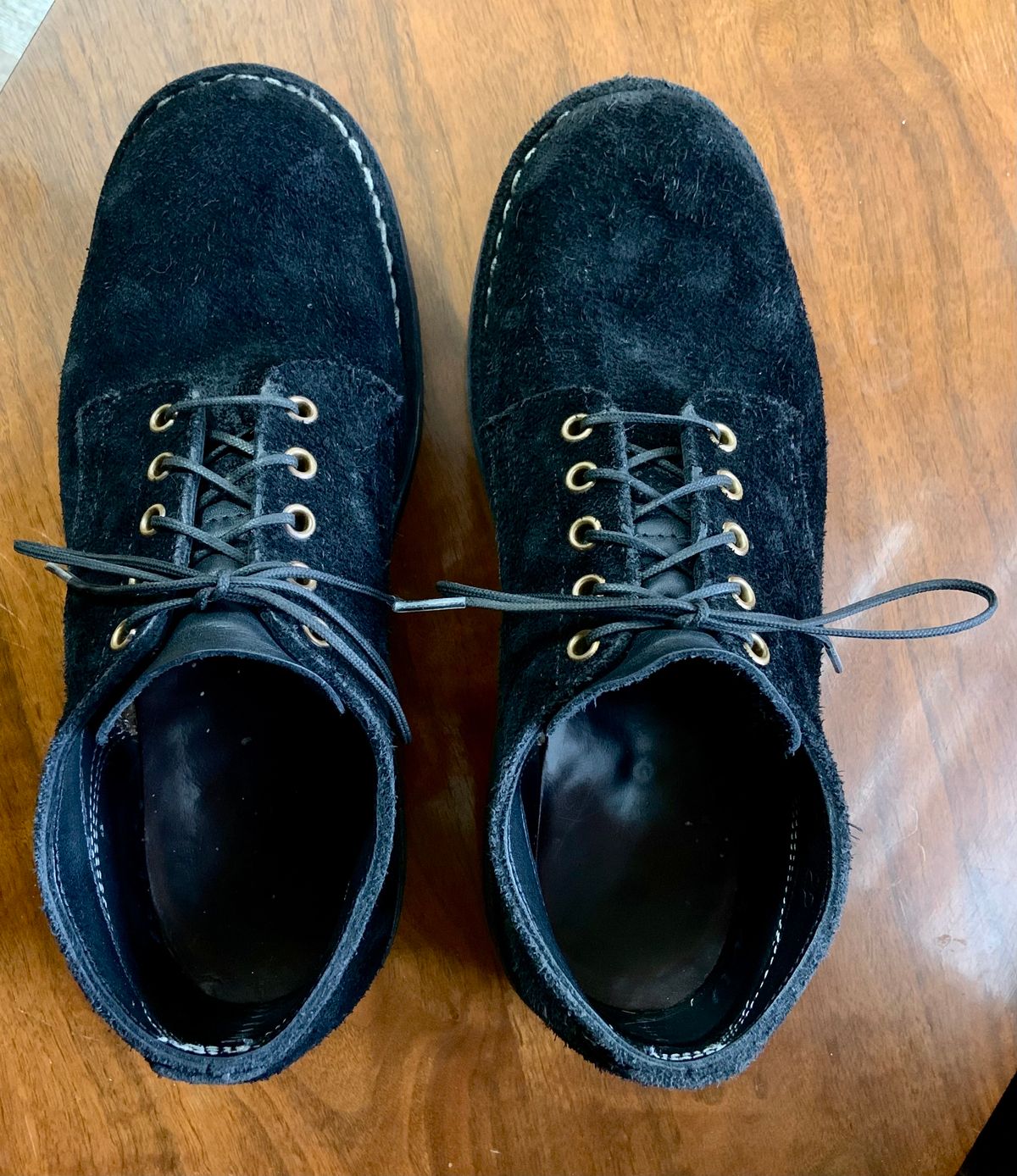 Photo by Oldmanblooming on April 1, 2023 of the White's Oxford in Seidel Black Oil Tan Roughout.
