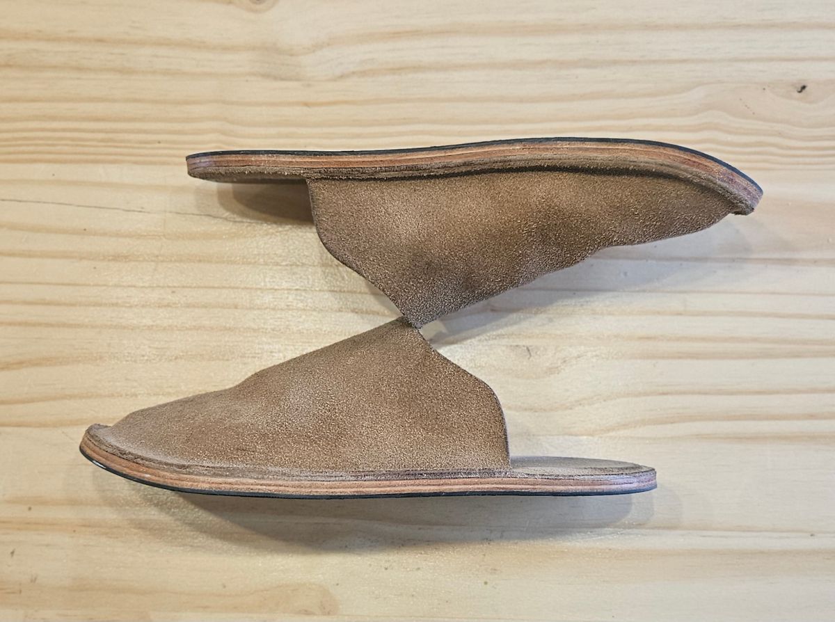 Photo by joeldelassus on April 3, 2025 of the DELASSUS LEATHER HOUSE MULE in Horween Natural Chromexcel Roughout.