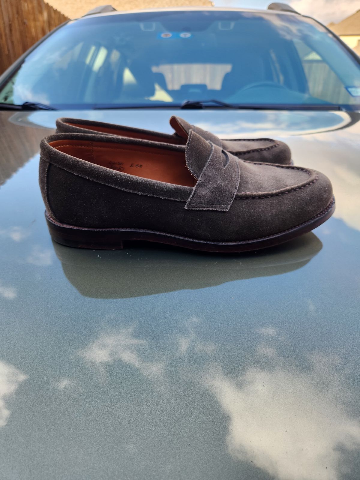 Photo by joemanji25 on January 5, 2024 of the Grant Stone Traveler Penny in C.F. Stead Loden Janus Calf Suede.