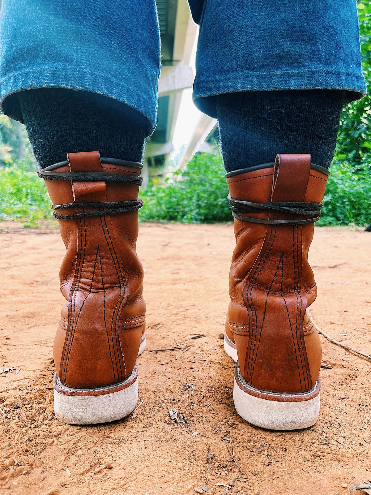 Photo by Booter on October 1, 2023 of the Red Wing 8-Inch Classic Moc in S.B. Foot Oro-Iginal.