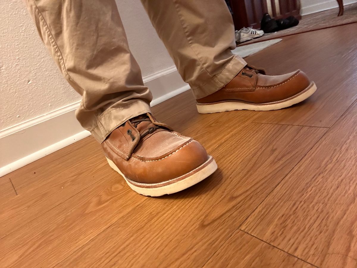 Photo by Booter on October 2, 2023 of the Red Wing 8-Inch Classic Moc in S.B. Foot Oro-Iginal.
