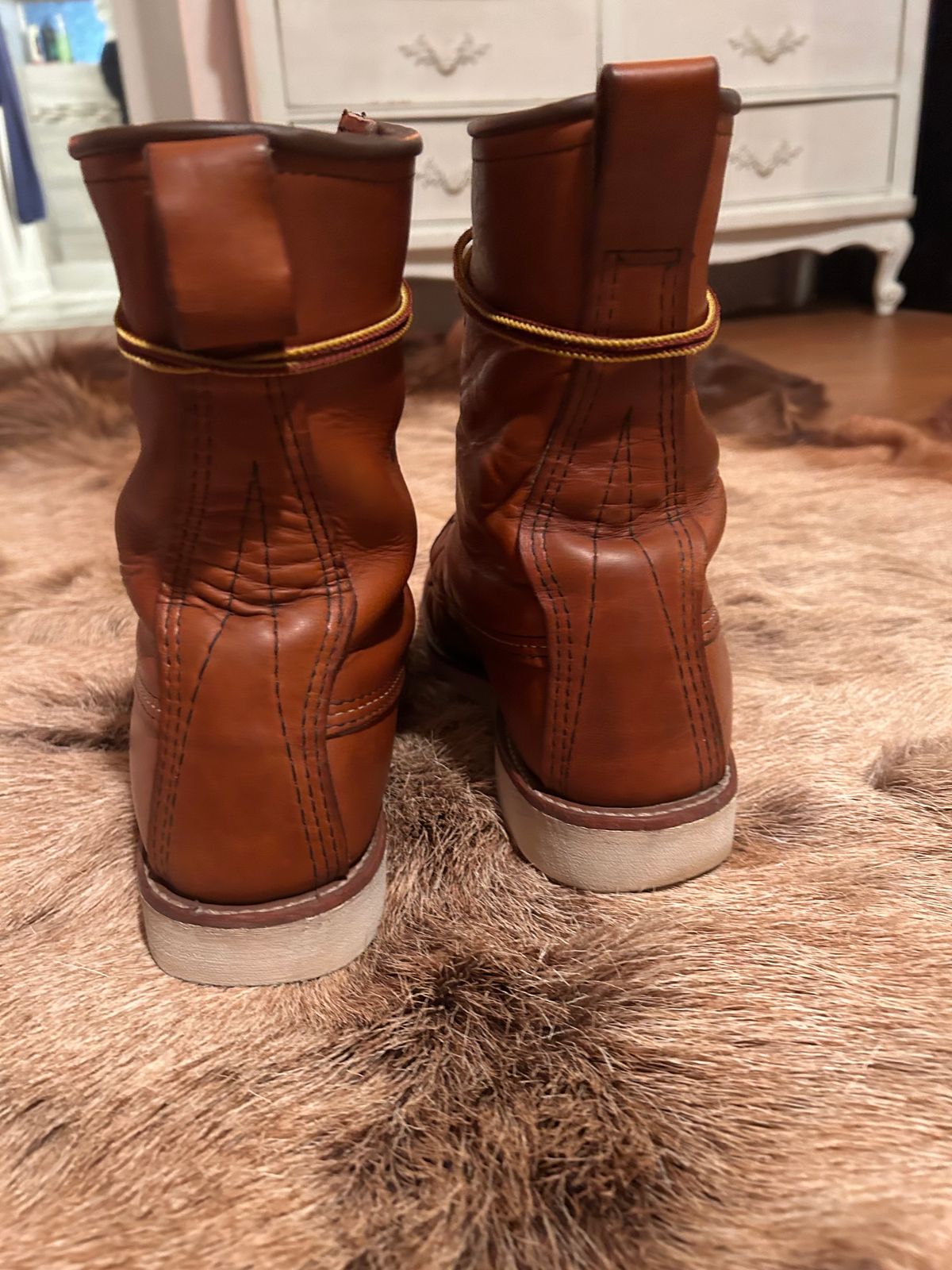 Photo by Booter on December 2, 2023 of the Red Wing 8-Inch Classic Moc in S.B. Foot Oro-Iginal.