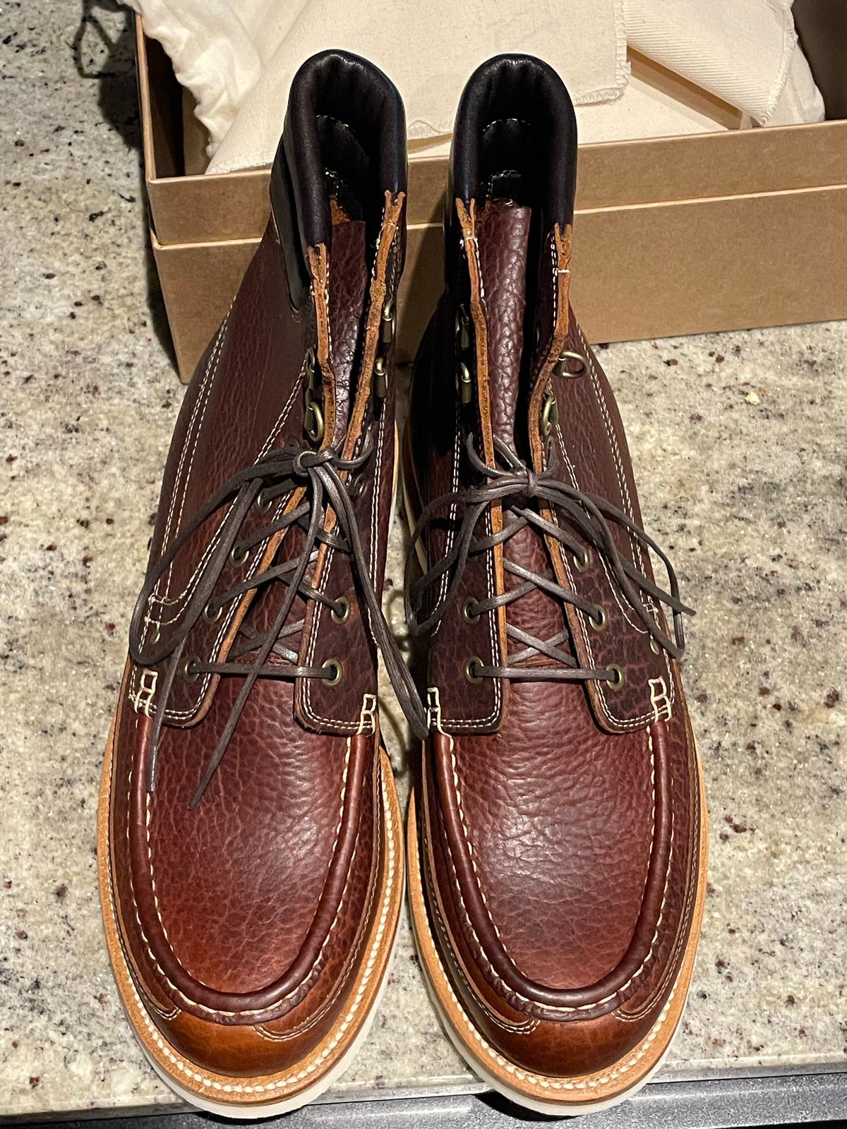 Photo by noles5254 on October 1, 2022 of the Grant Stone Field Boot in Seidel Walnut Bison.