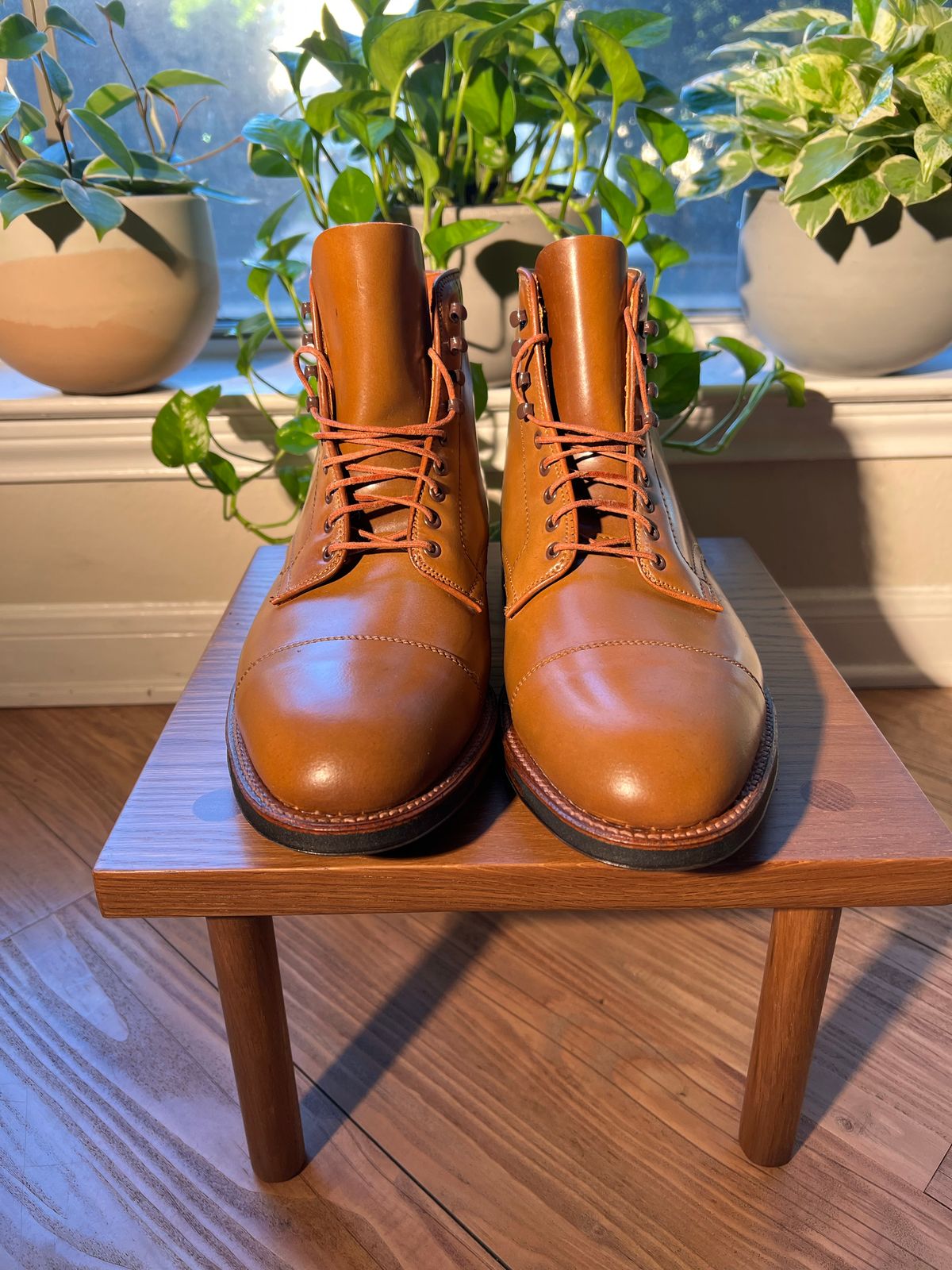 Photo by SuedeSwayed on October 2, 2022 of the Alden Straight Tip Boot in Horween Whisky Shell Cordovan.